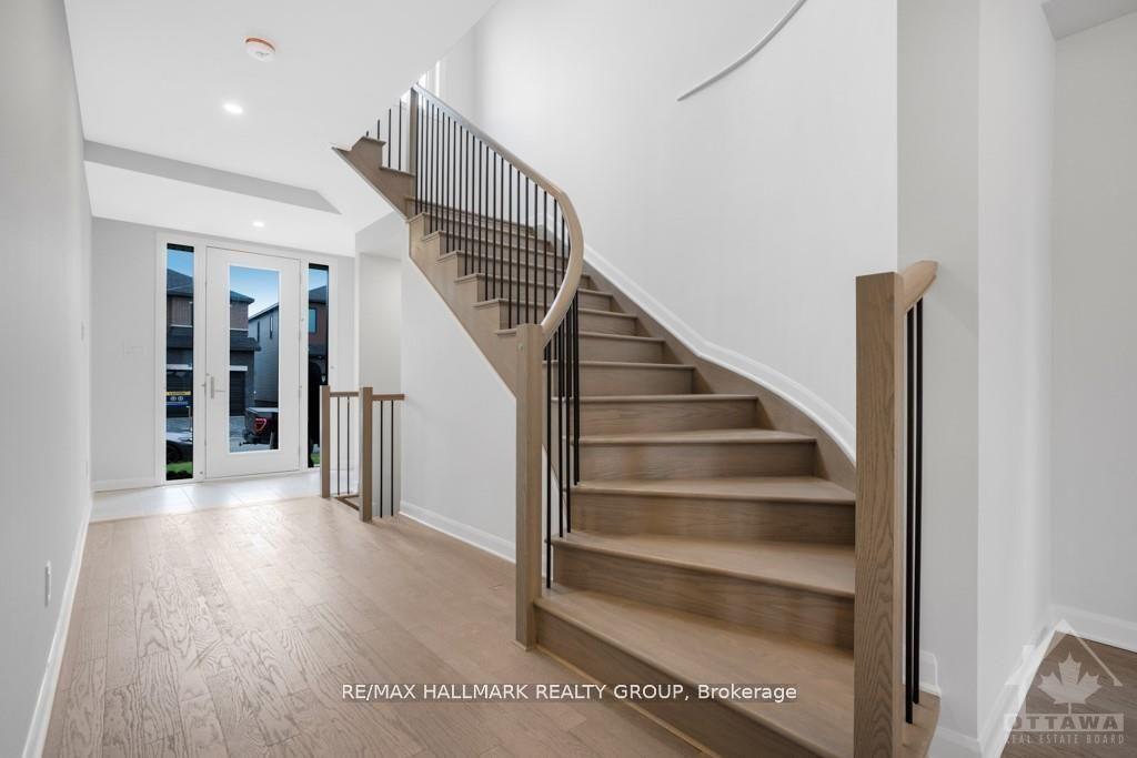 Photo 2 of 542 Anchor Circle, Ottawa, Mahogany Community — HOMEH
