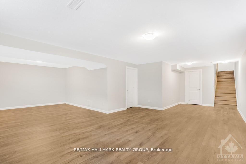 Photo 10 of 542 Anchor Circle, Ottawa, Mahogany Community — HOMEH