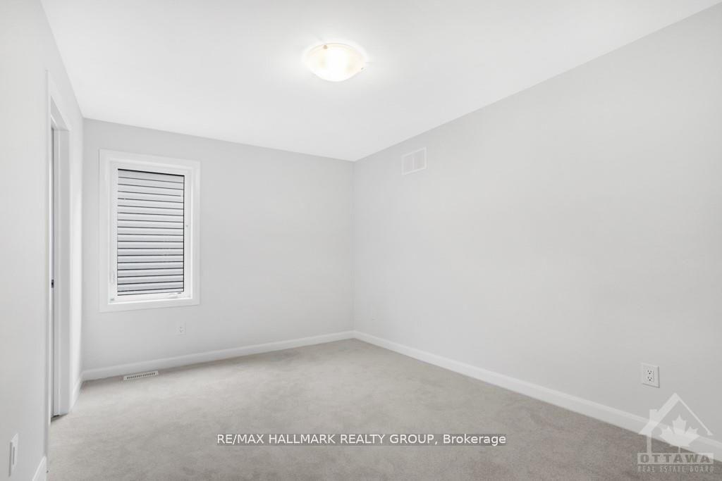 Photo 14 of 542 Anchor Circle, Ottawa, Mahogany Community — HOMEH