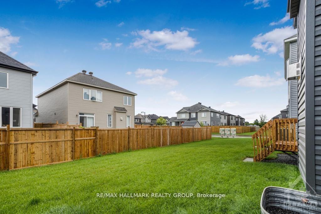 Photo 18 of 542 Anchor Circle, Ottawa, Mahogany Community — HOMEH