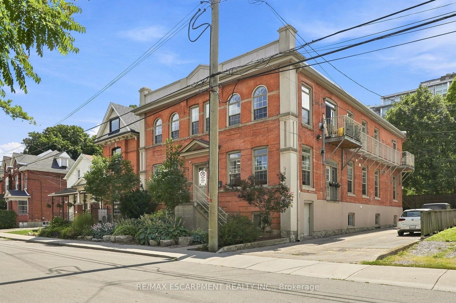 Photo 3 of Unit 202, 54 Alanson Street, Hamilton, Stinson — HOMEH