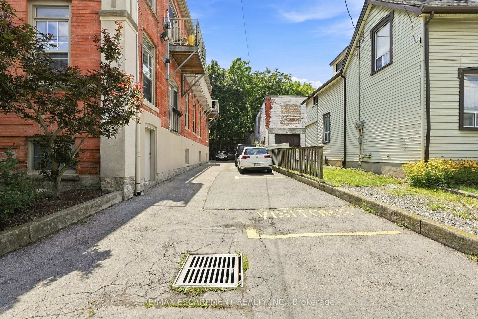 Photo 4 of Unit 202, 54 Alanson Street, Hamilton, Stinson — HOMEH
