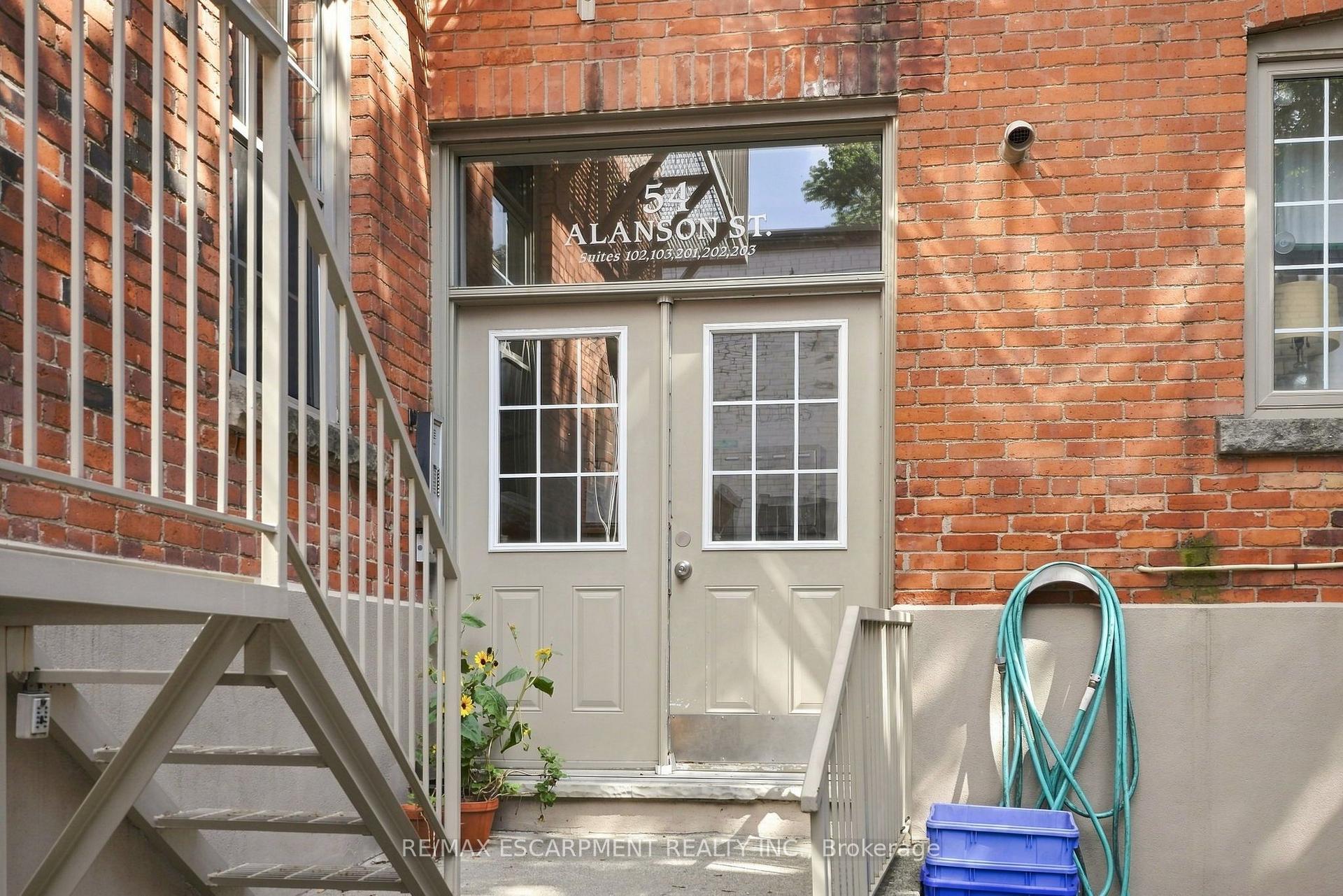 Photo 6 of Unit 202, 54 Alanson Street, Hamilton, Stinson — HOMEH