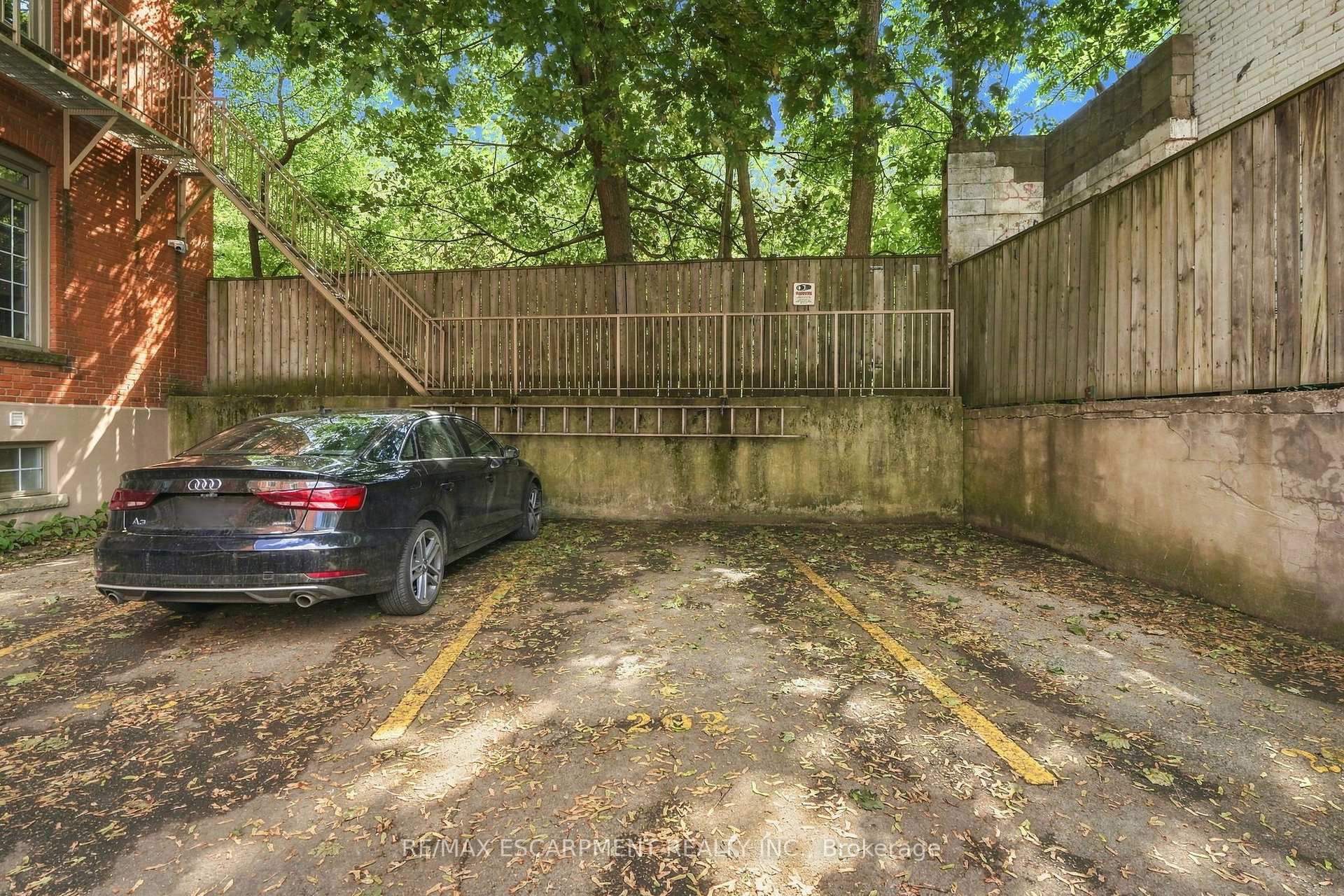 Photo 27 of Unit 202, 54 Alanson Street, Hamilton, Stinson — HOMEH