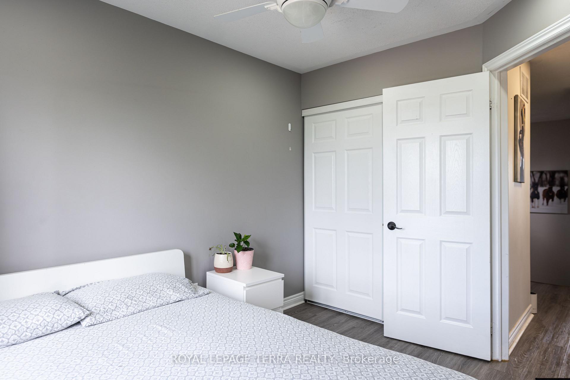 Photo 24 of Unit 7, 2871 Darien Road, Burlington, Rose — HOMEH