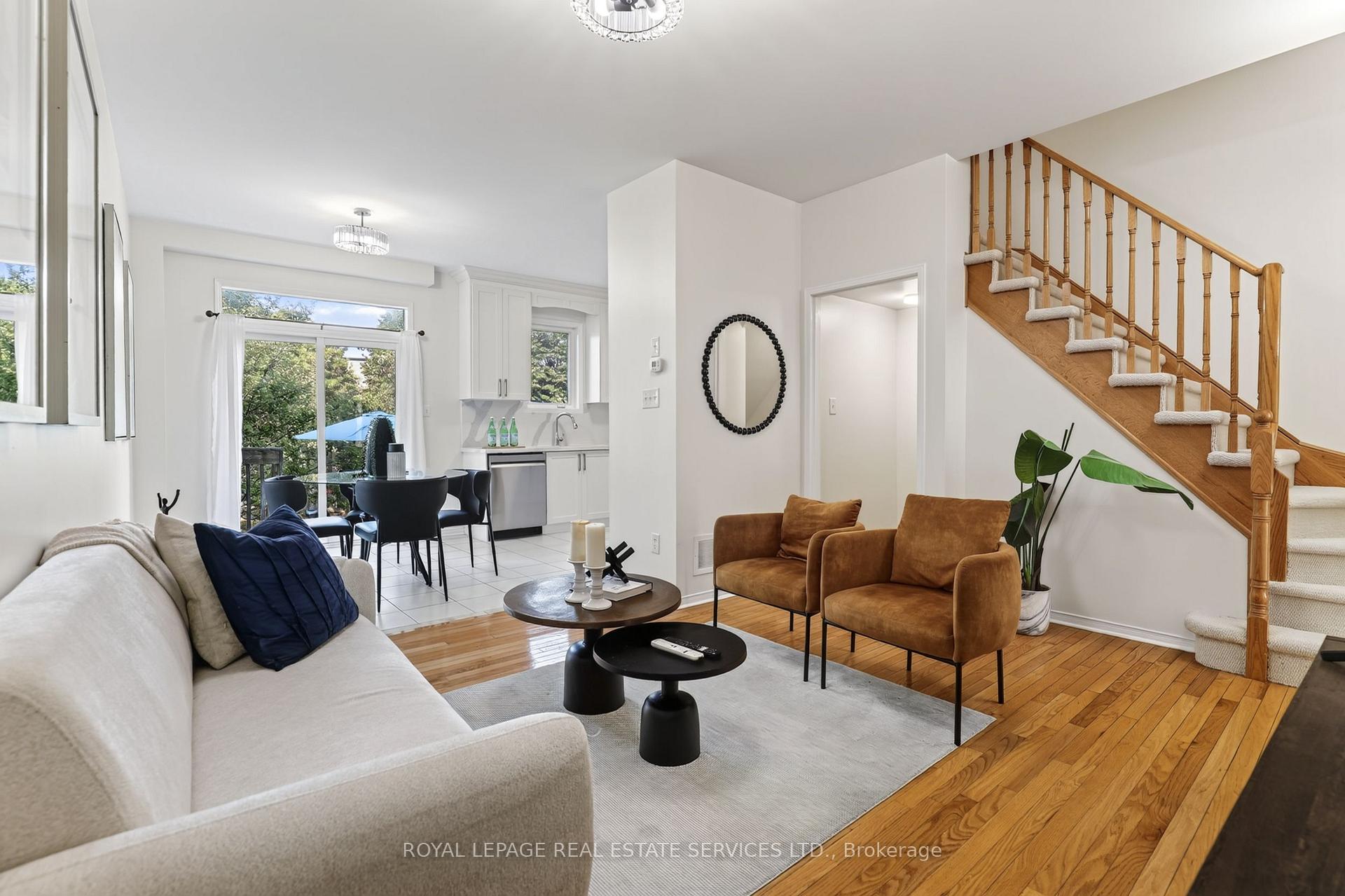 Photo 16 of 2307 Stone Glen Crescent, Oakville, Westmount — HOMEH