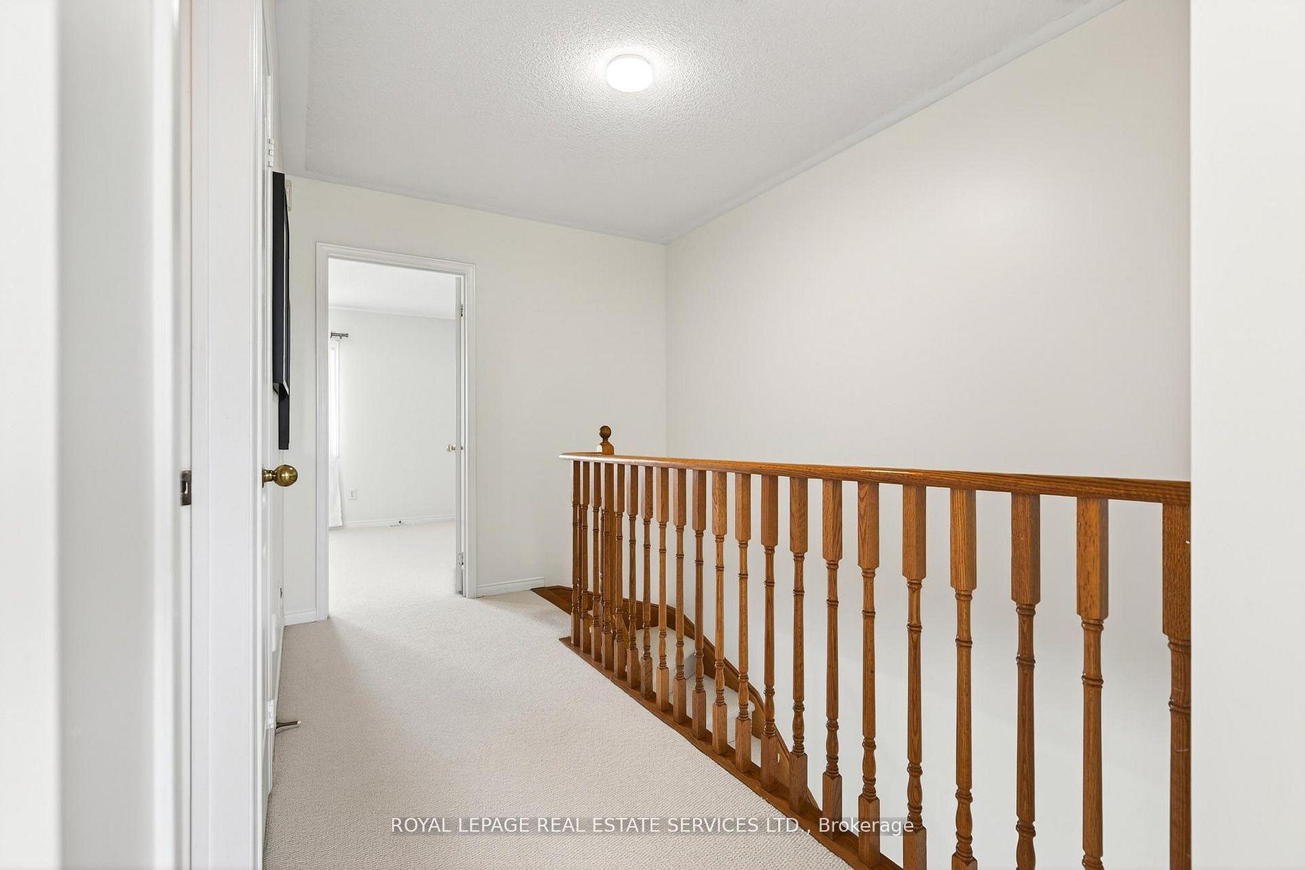 Photo 18 of 2307 Stone Glen Crescent, Oakville, Westmount — HOMEH