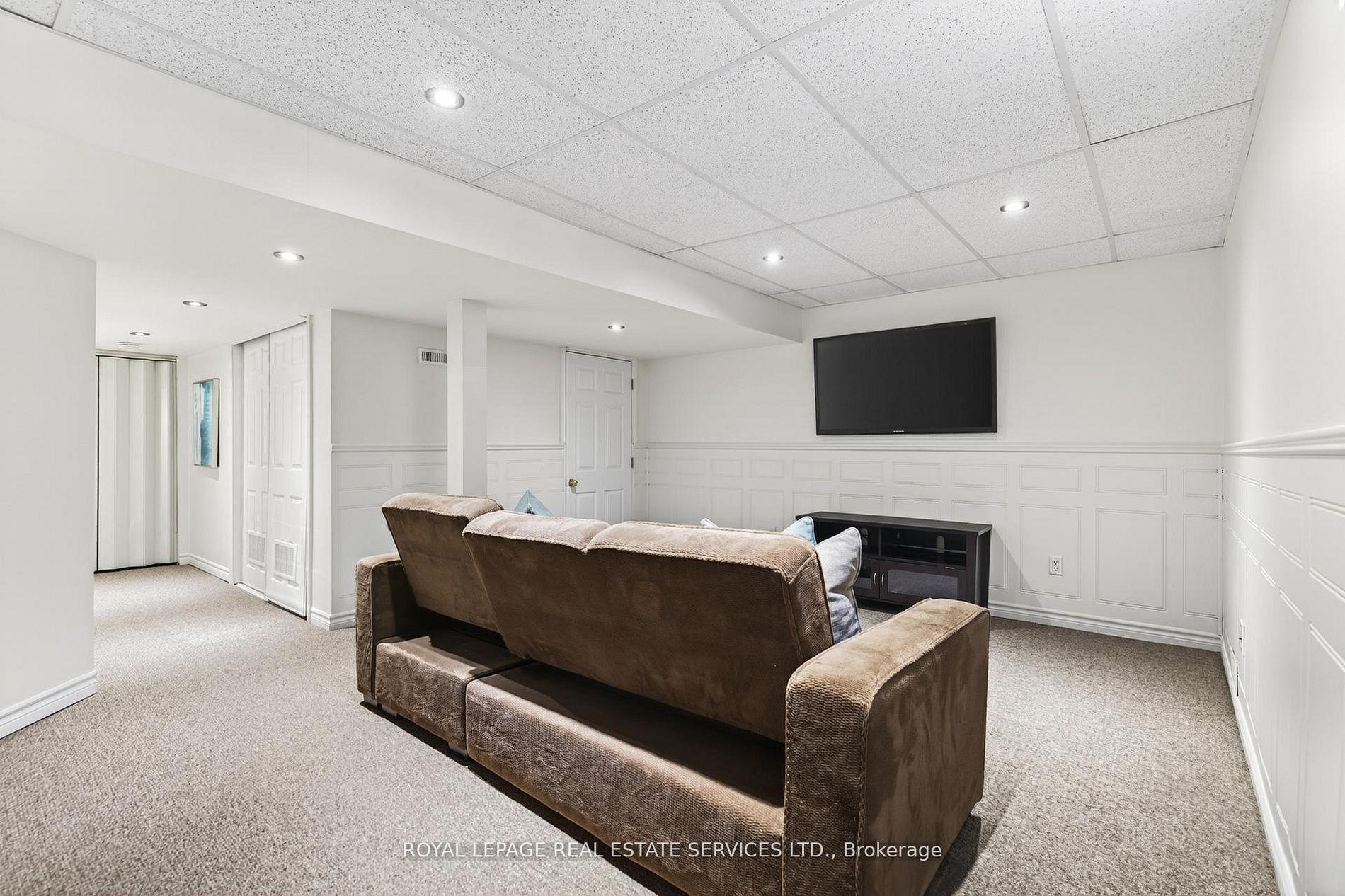 Photo 28 of 2307 Stone Glen Crescent, Oakville, Westmount — HOMEH
