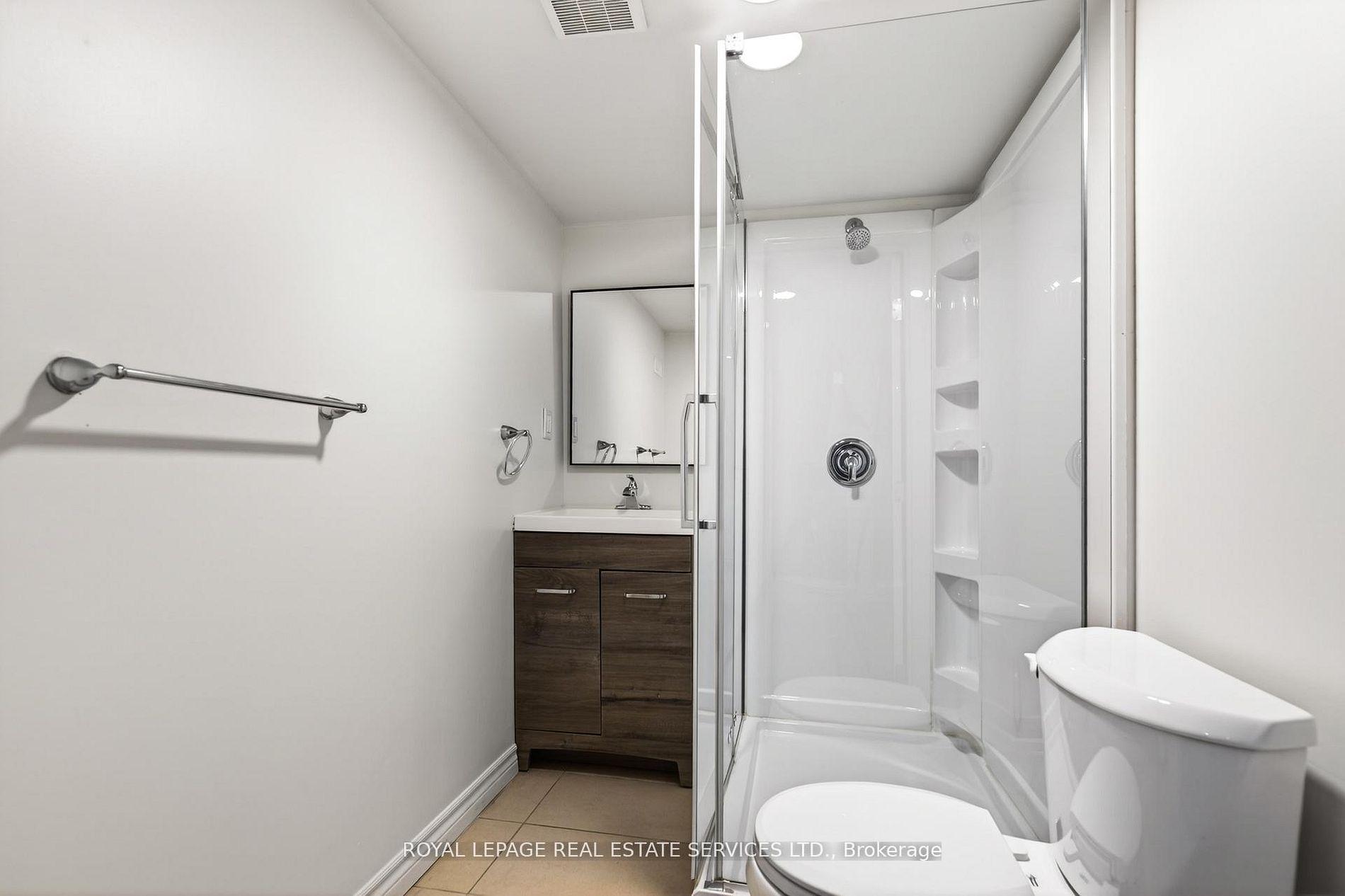Photo 31 of 2307 Stone Glen Crescent, Oakville, Westmount — HOMEH