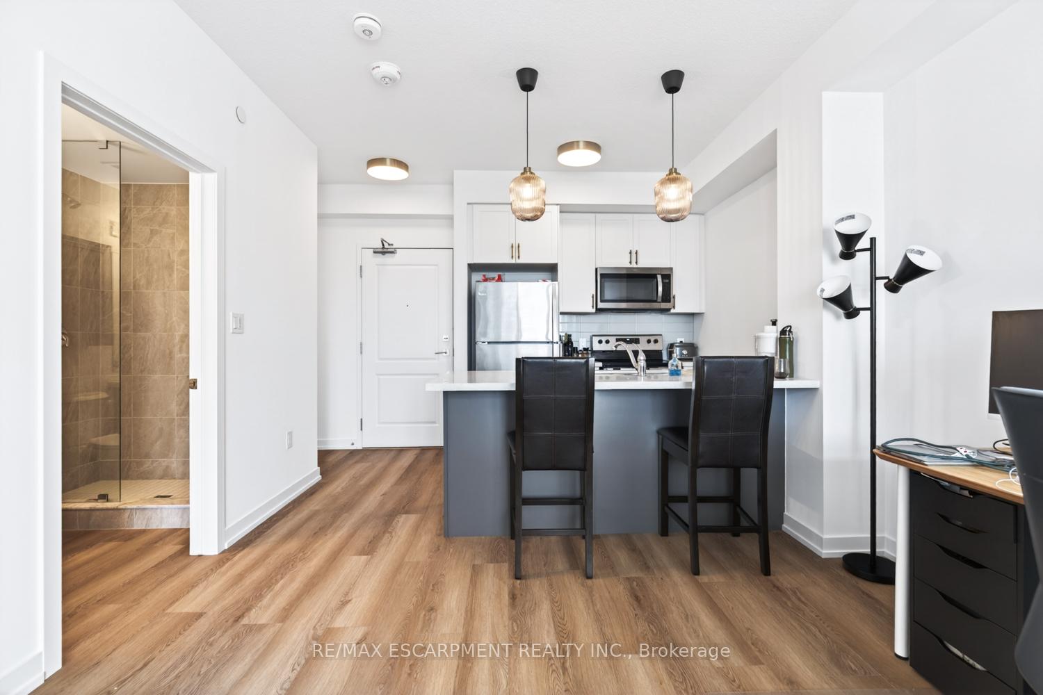 Photo 8 of Unit 804, 470 Dundas Street E, Hamilton, Waterdown — HOMEH