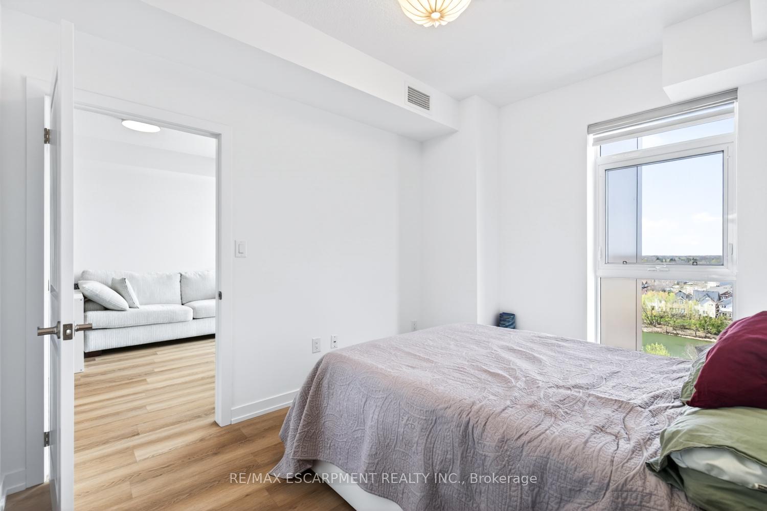 Photo 19 of Unit 804, 470 Dundas Street E, Hamilton, Waterdown — HOMEH