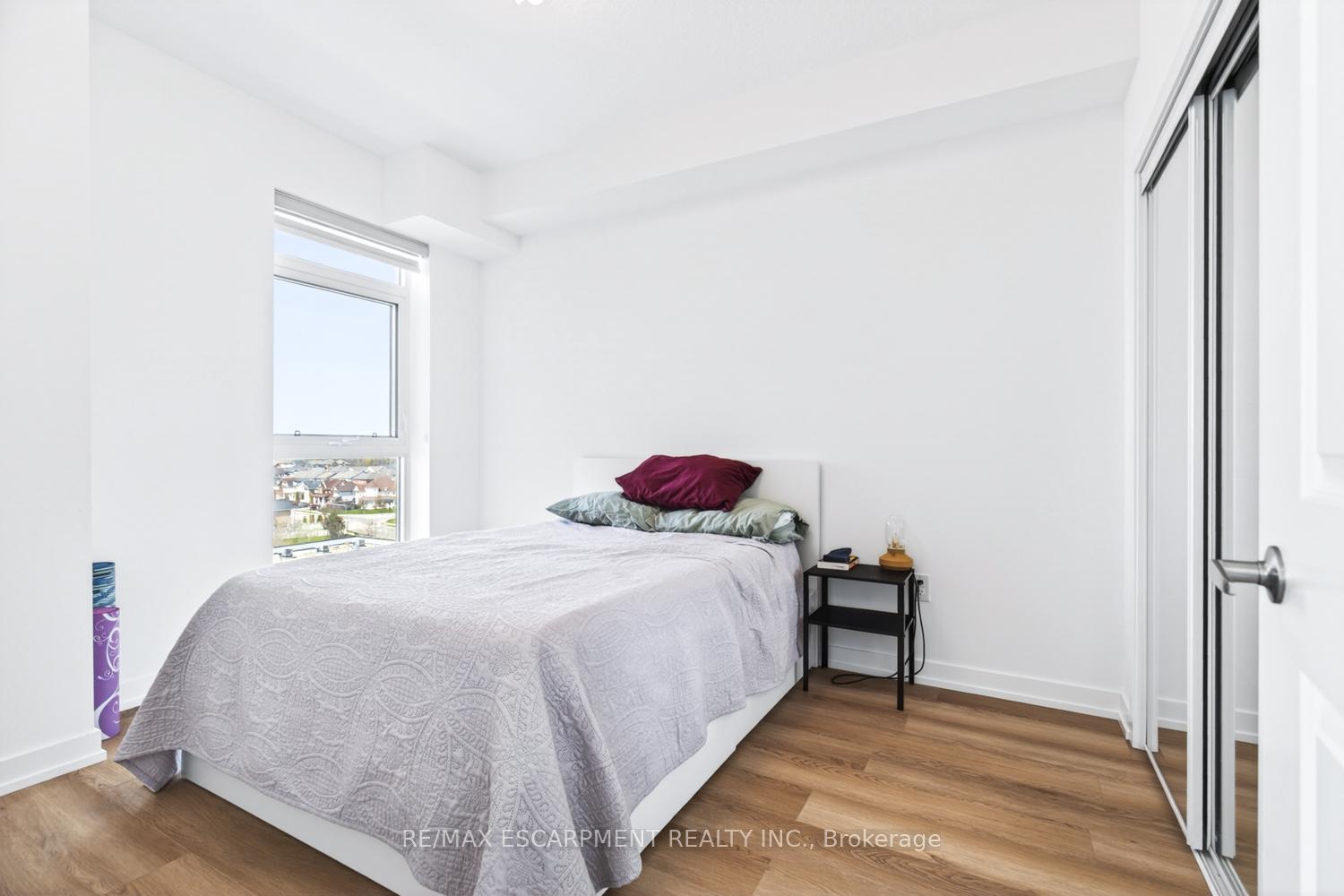 Photo 20 of Unit 804, 470 Dundas Street E, Hamilton, Waterdown — HOMEH