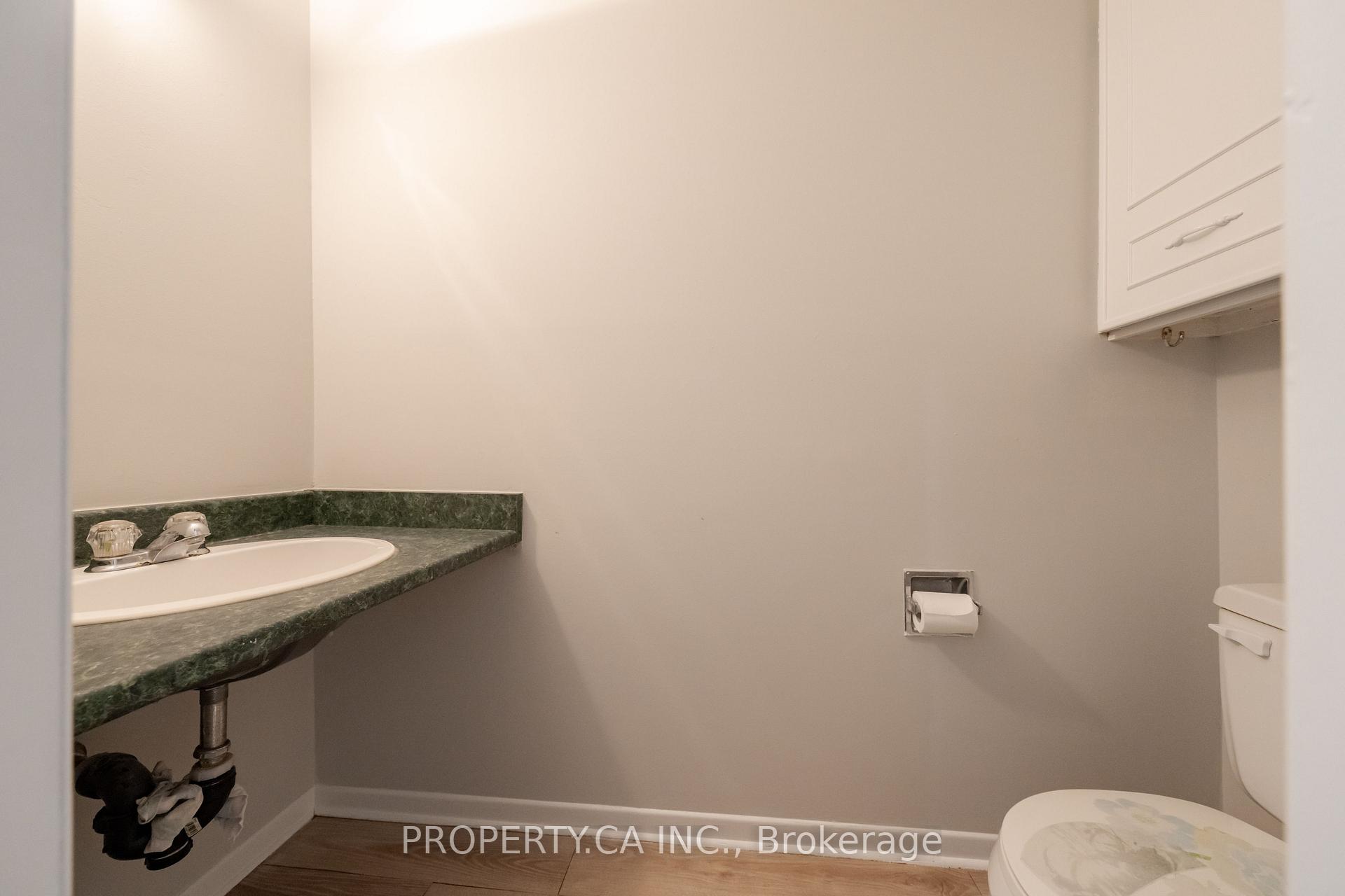 Photo 5 of 12 Deeprose Lane, Ajax, South East — HOMEH