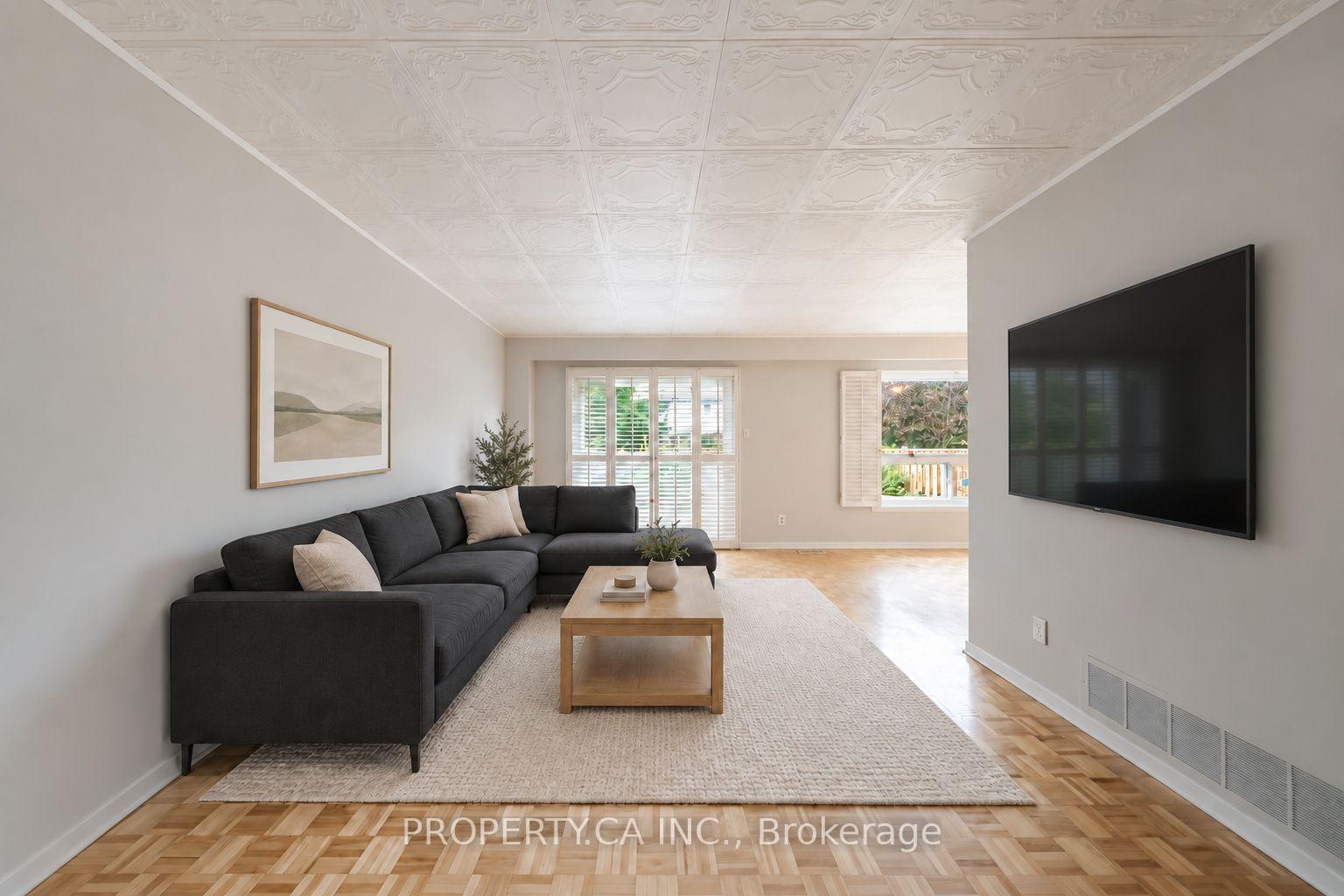 Photo 7 of 12 Deeprose Lane, Ajax, South East — HOMEH