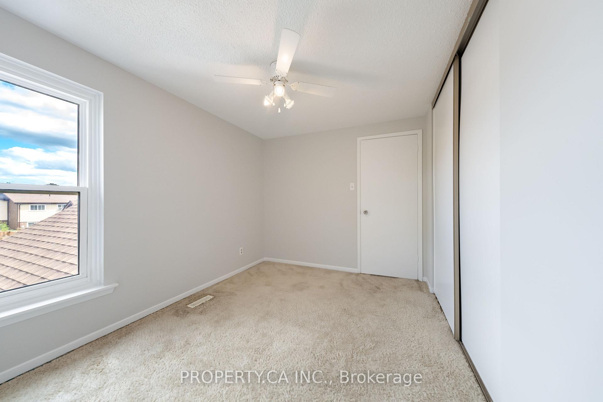 Photo 34 of 12 Deeprose Lane, Ajax, South East — HOMEH