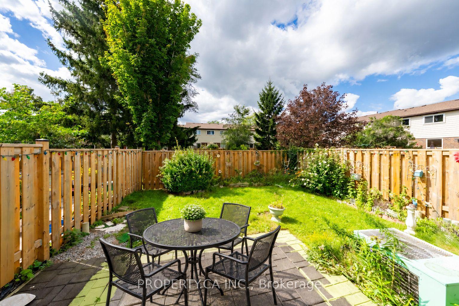 Photo 45 of 12 Deeprose Lane, Ajax, South East — HOMEH