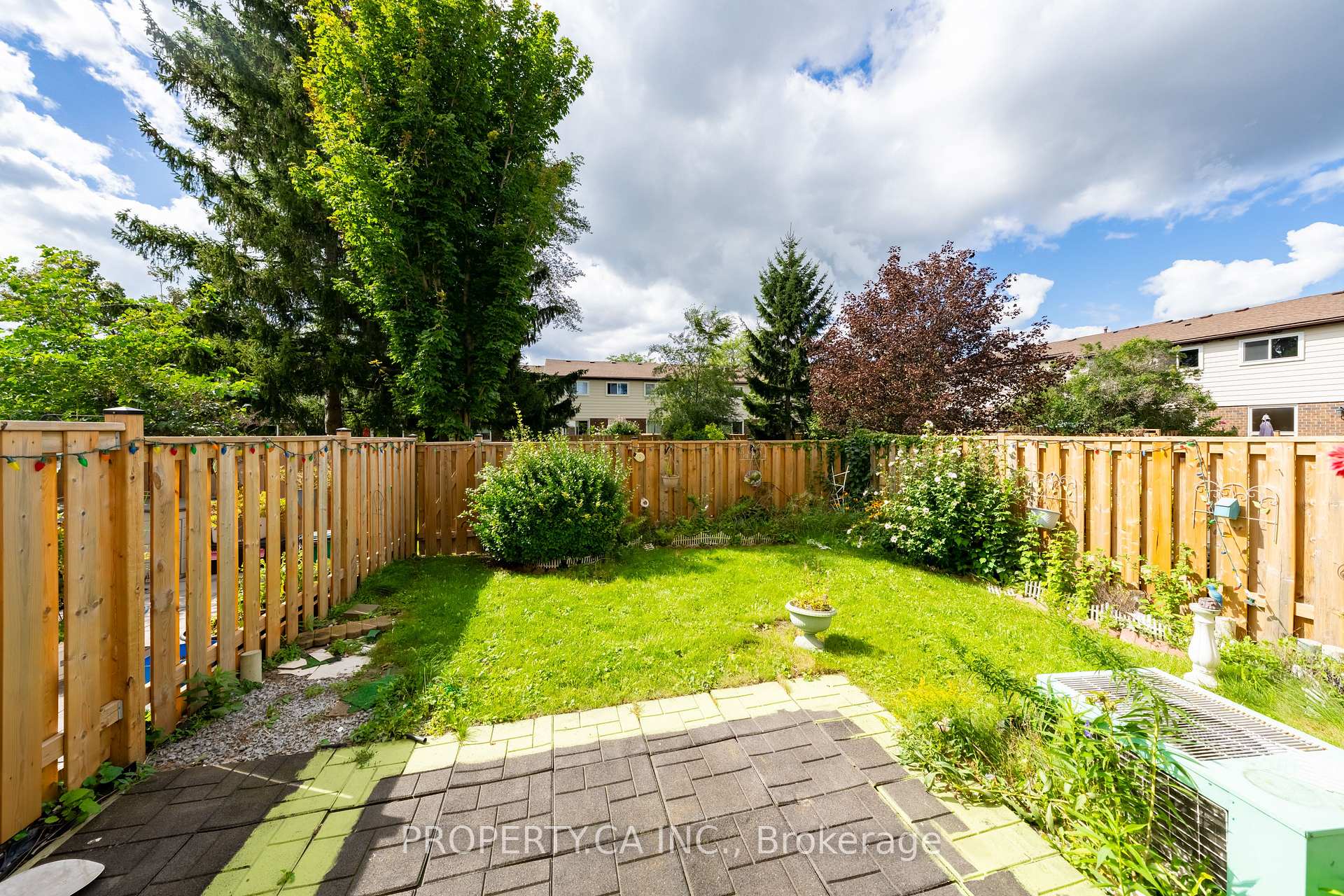 Photo 46 of 12 Deeprose Lane, Ajax, South East — HOMEH