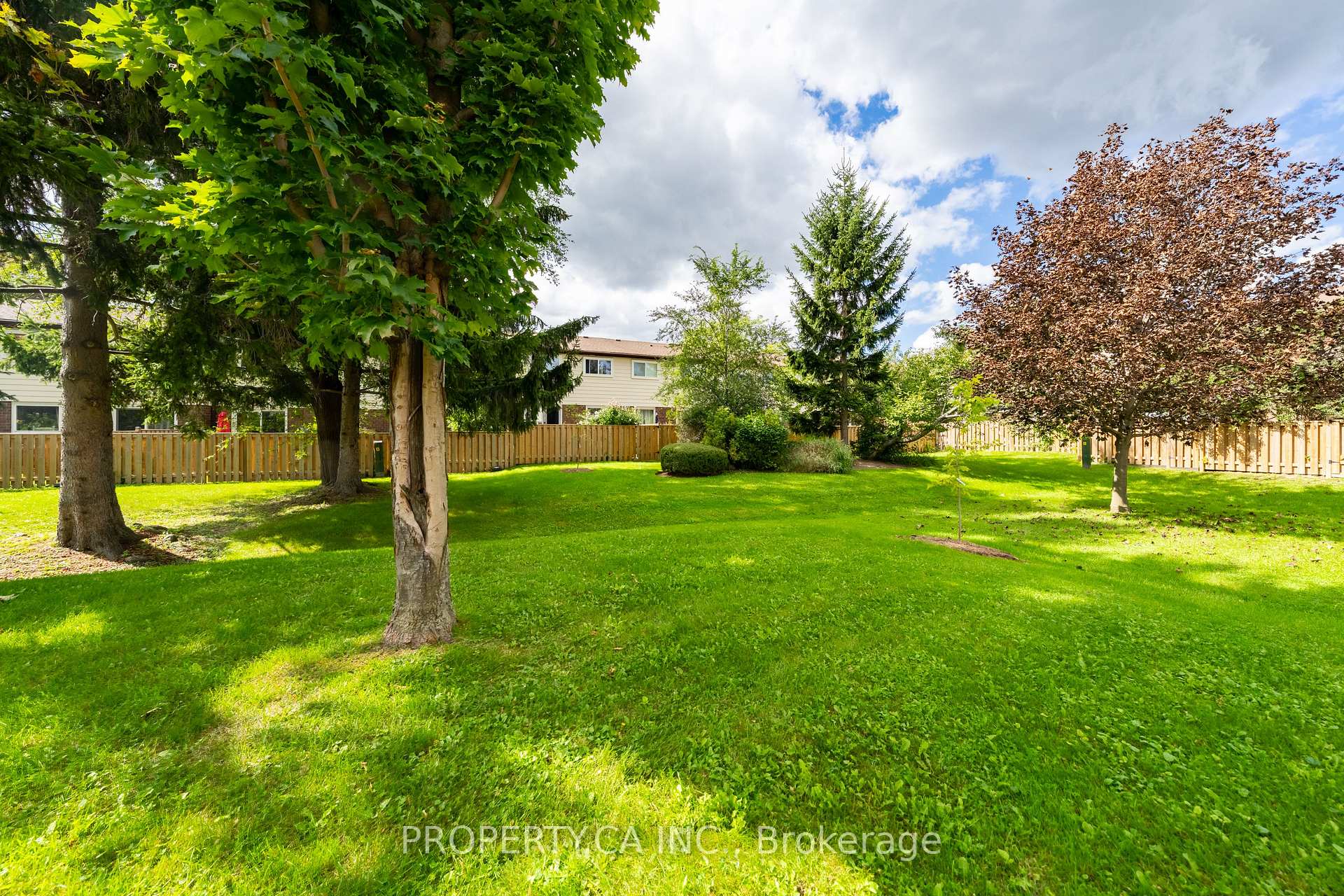 Photo 47 of 12 Deeprose Lane, Ajax, South East — HOMEH