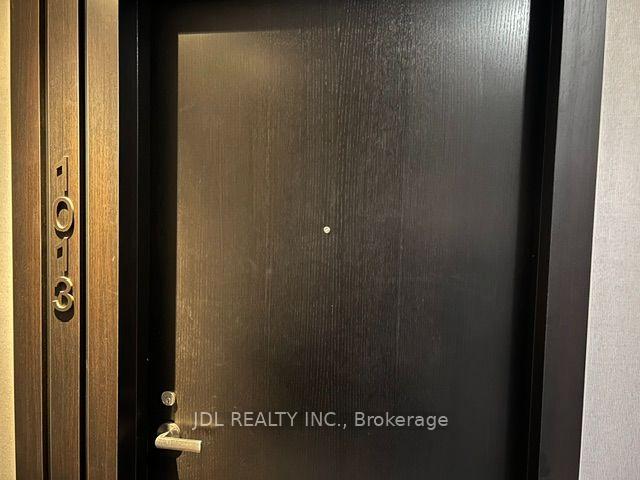 Photo of Unit 1013, 501 Yonge Street