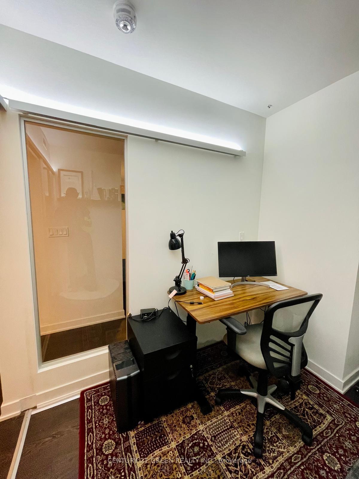 Photo 6 of Unit 715, 27 Bathurst Street, Toronto, Waterfront Communities — HOMEH