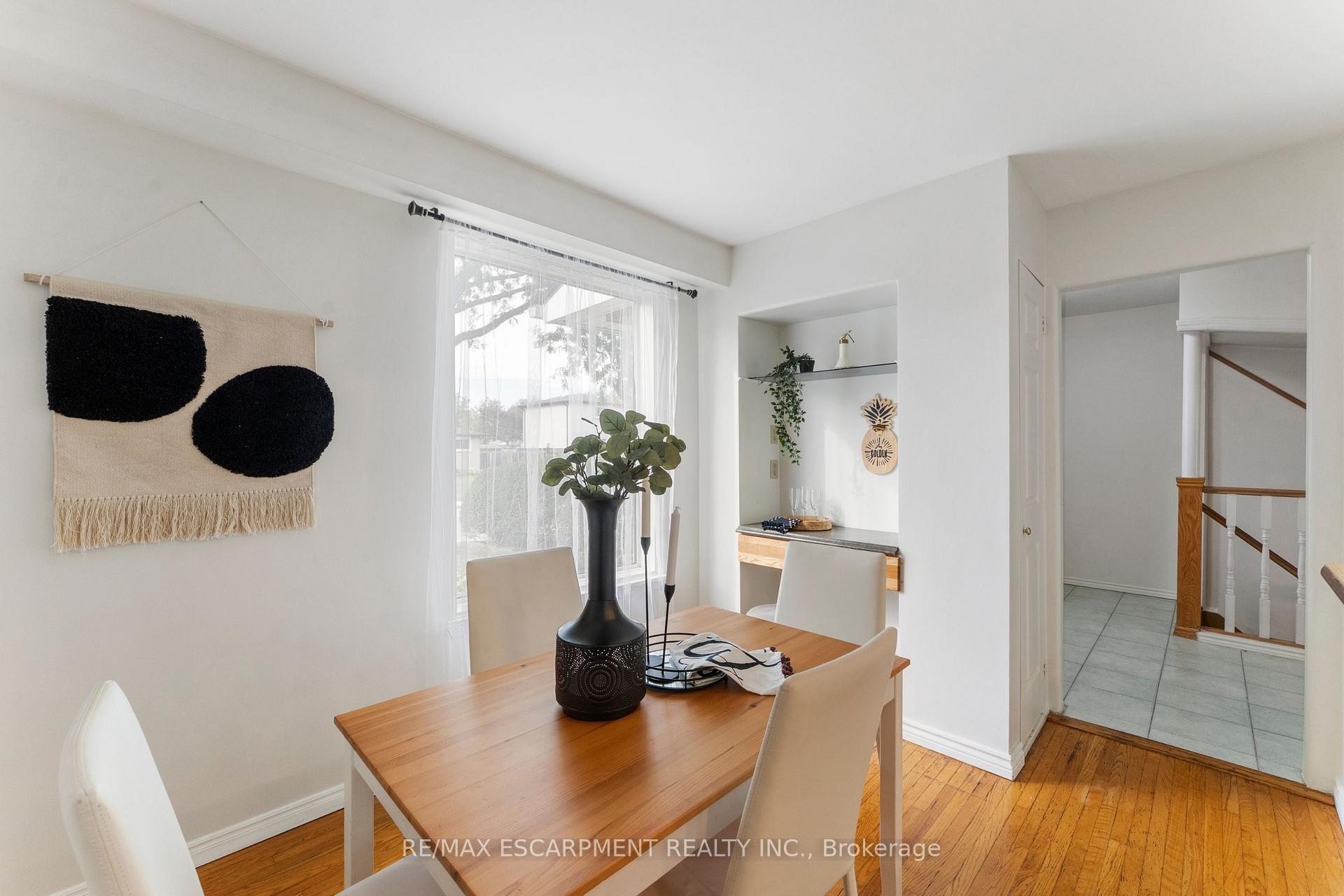 Photo 10 of 204 Birchcliffe Crescent, Hamilton, Berrisfield — HOMEH