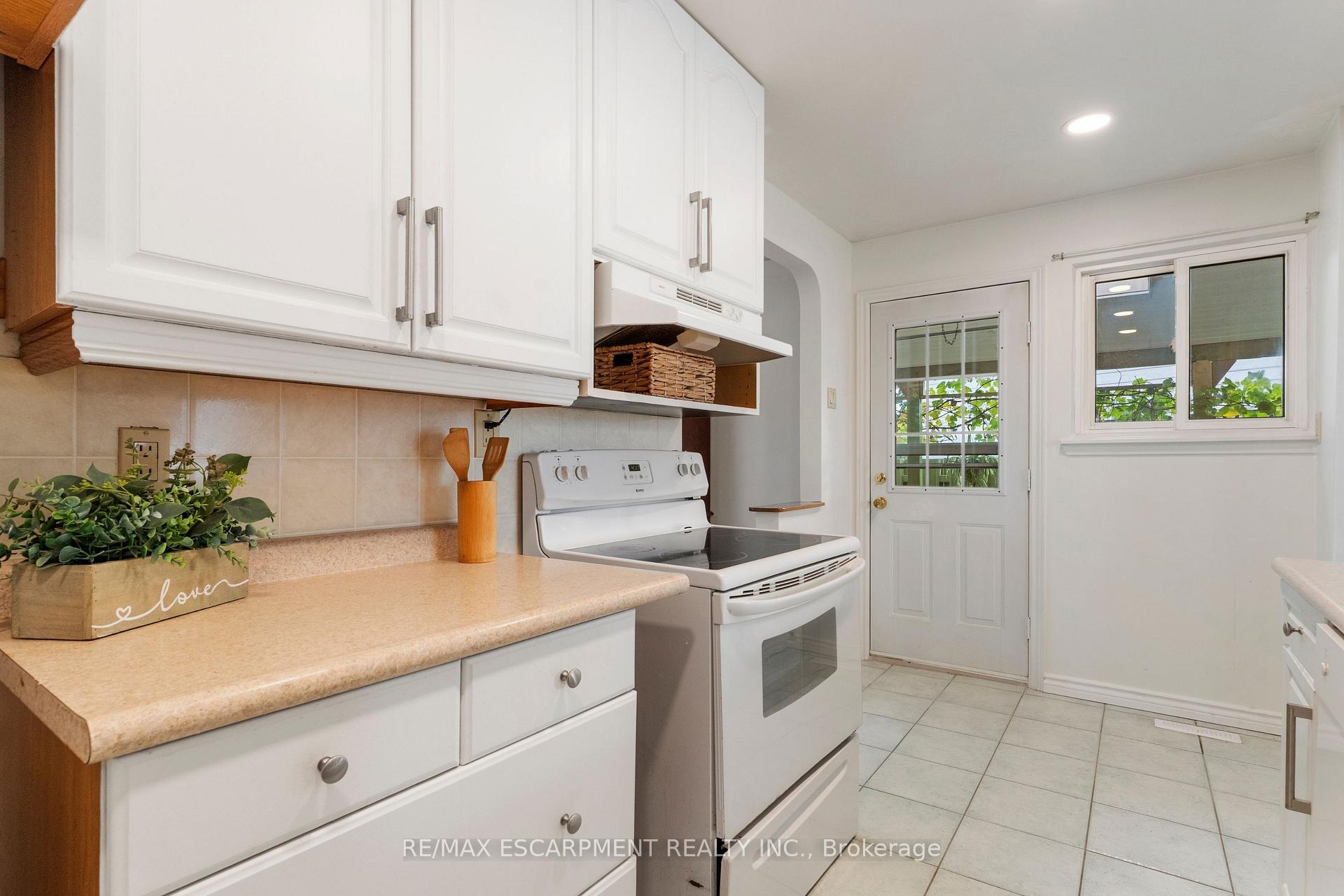 Photo 16 of 204 Birchcliffe Crescent, Hamilton, Berrisfield — HOMEH