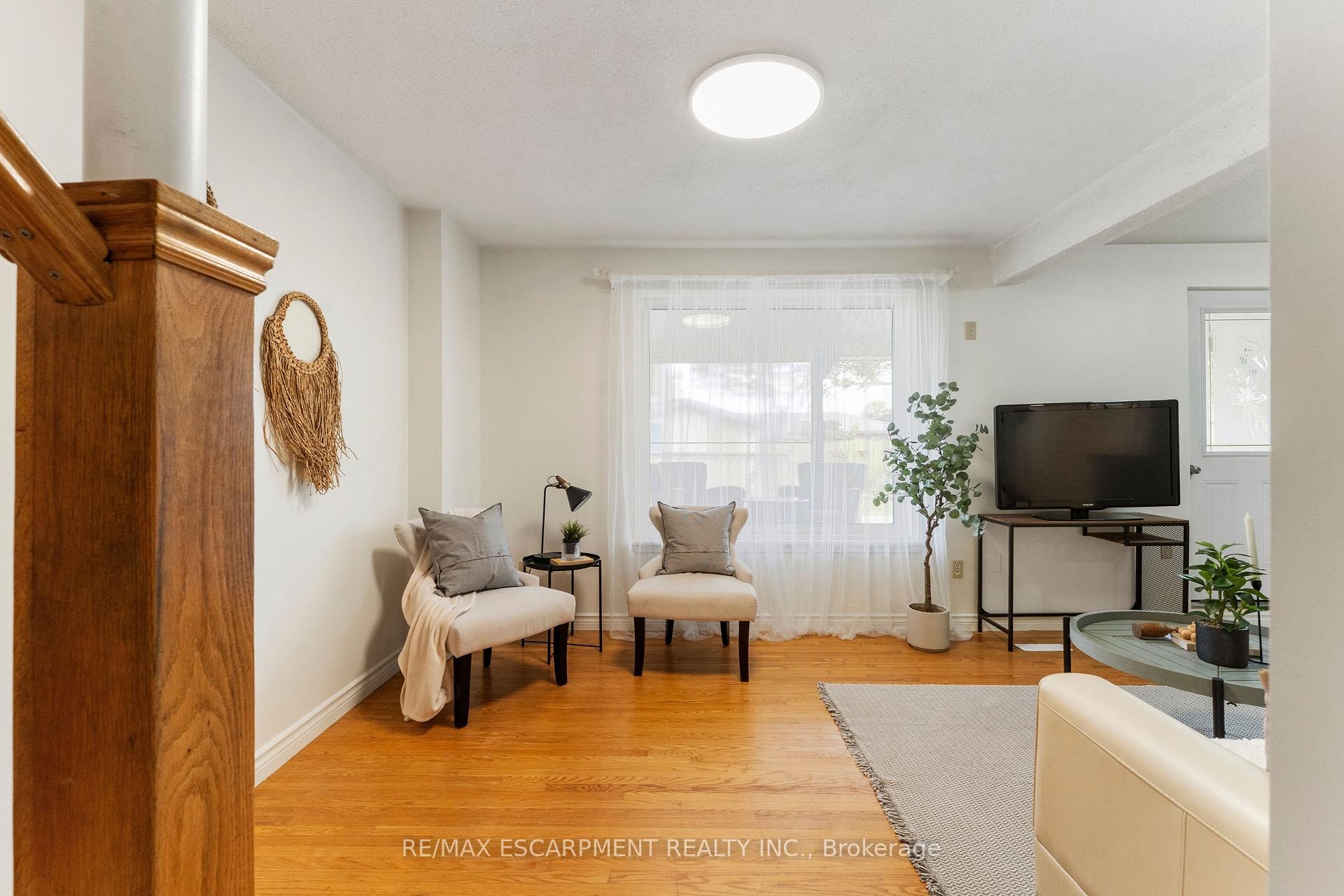 Photo 17 of 204 Birchcliffe Crescent, Hamilton, Berrisfield — HOMEH