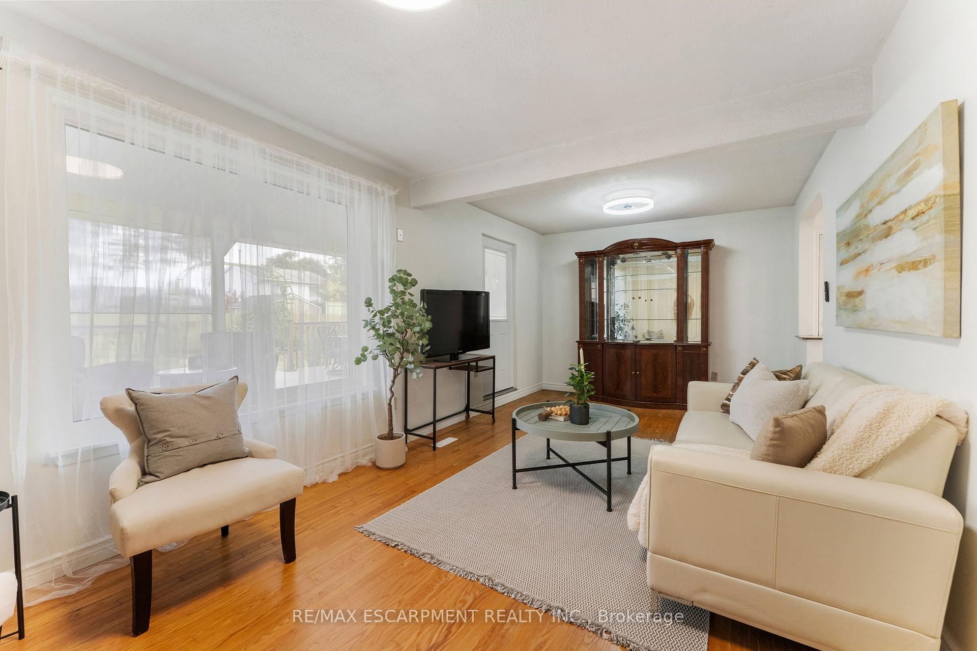 Photo 18 of 204 Birchcliffe Crescent, Hamilton, Berrisfield — HOMEH