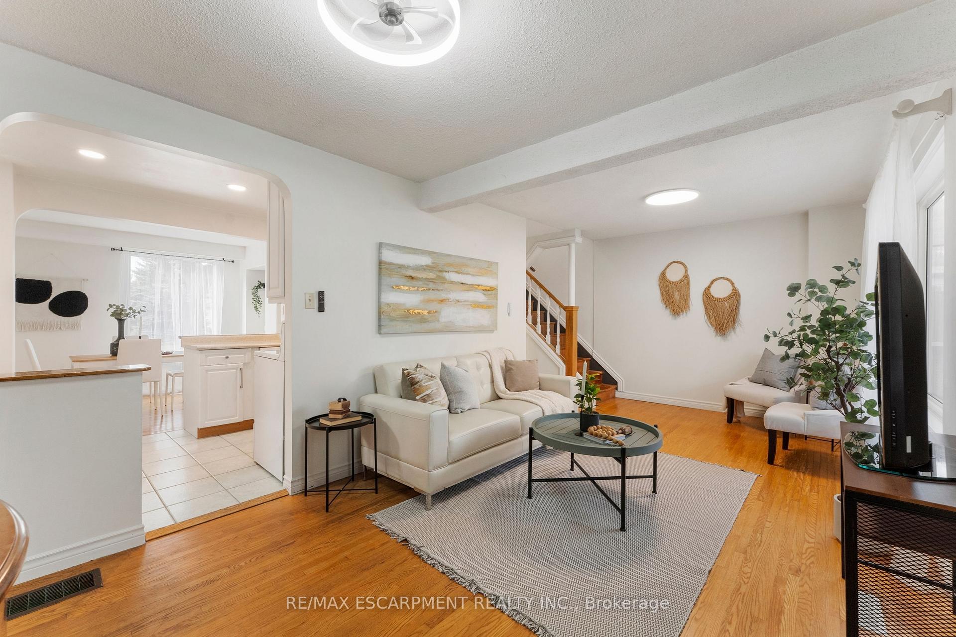 Photo 20 of 204 Birchcliffe Crescent, Hamilton, Berrisfield — HOMEH
