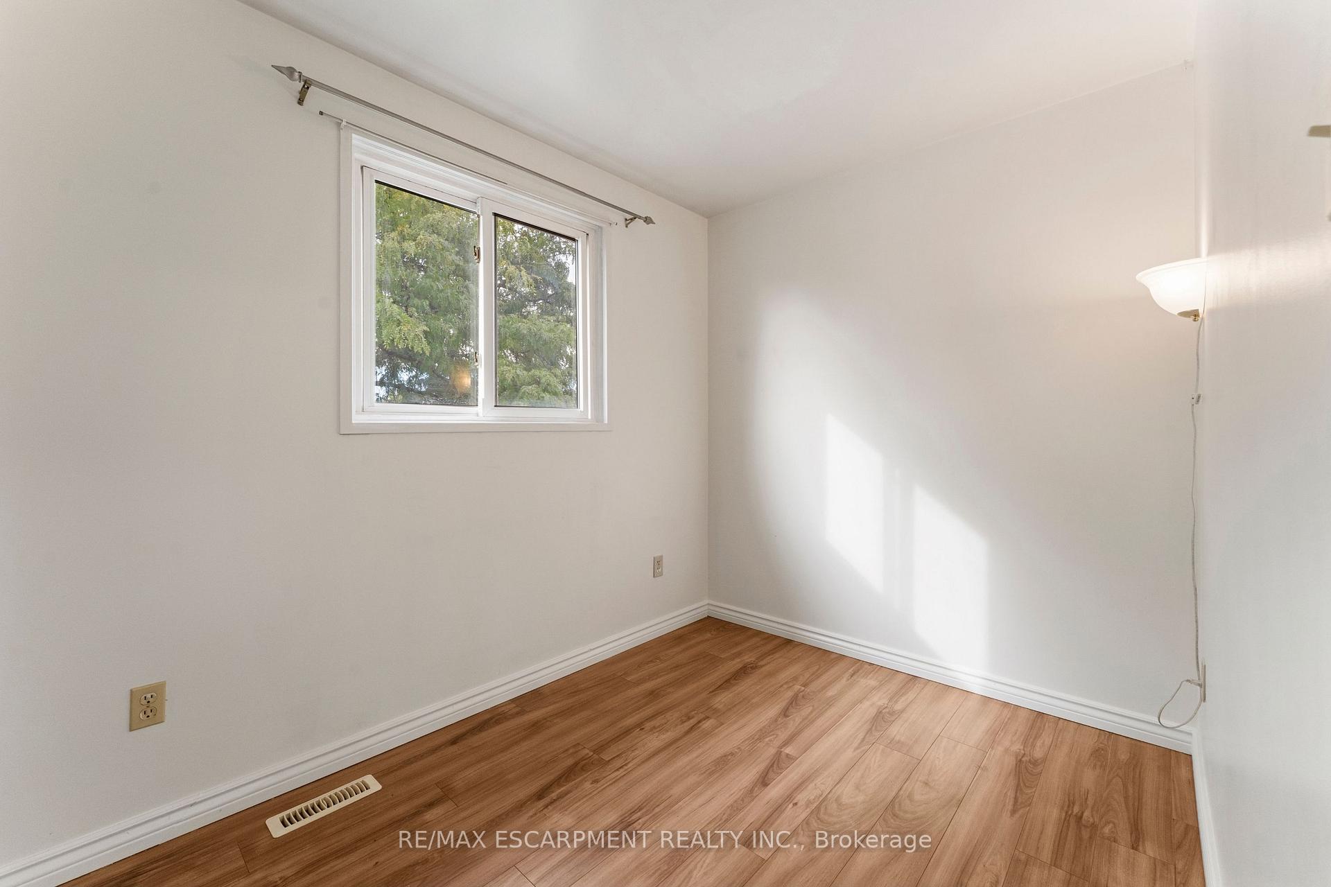 Photo 24 of 204 Birchcliffe Crescent, Hamilton, Berrisfield — HOMEH