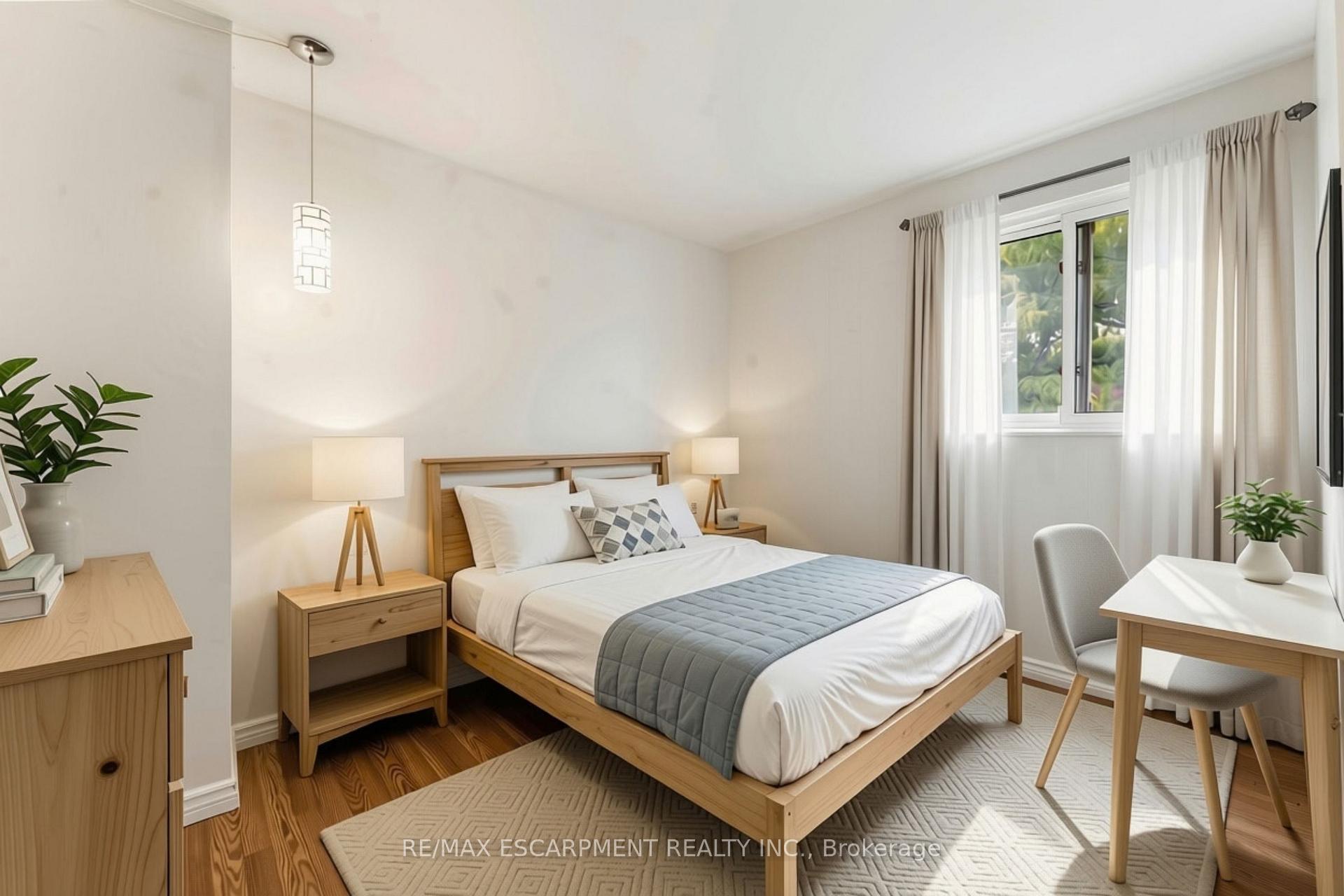 Photo 26 of 204 Birchcliffe Crescent, Hamilton, Berrisfield — HOMEH