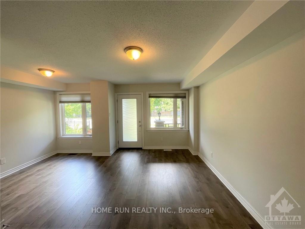 Photo 4 of 126 Wild Senna Way, Ottawa, Barrhaven - Longfields — HOMEH