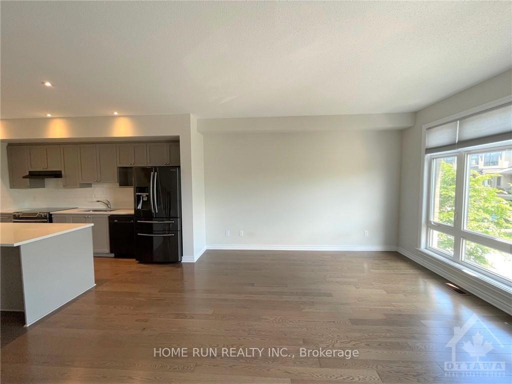 Photo 9 of 126 Wild Senna Way, Ottawa, Barrhaven - Longfields — HOMEH