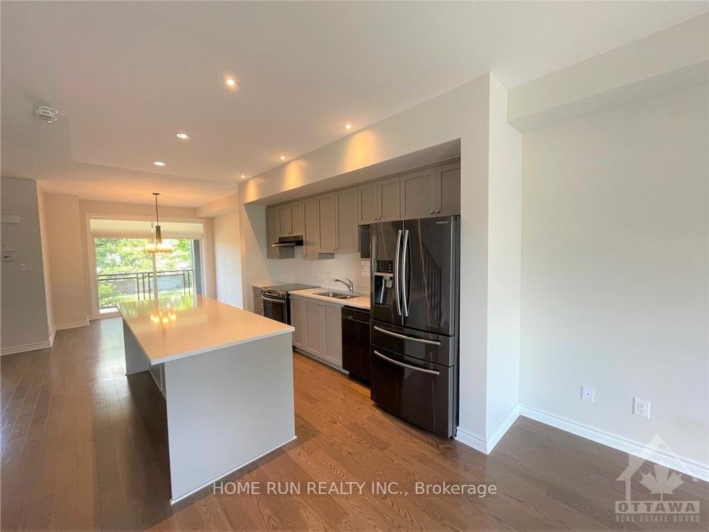 Photo 13 of 126 Wild Senna Way, Ottawa, Barrhaven - Longfields — HOMEH