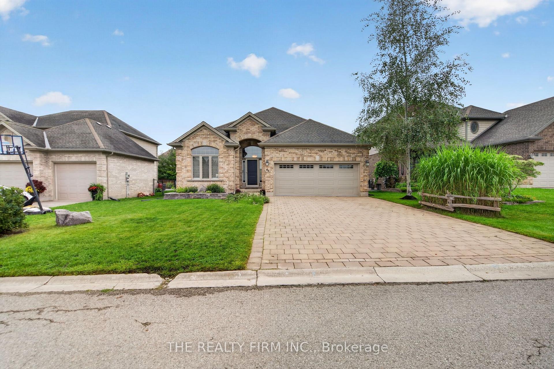Photo 2 of 46 Ashwood Crescent, Middlesex Centre, Ilderton — HOMEH