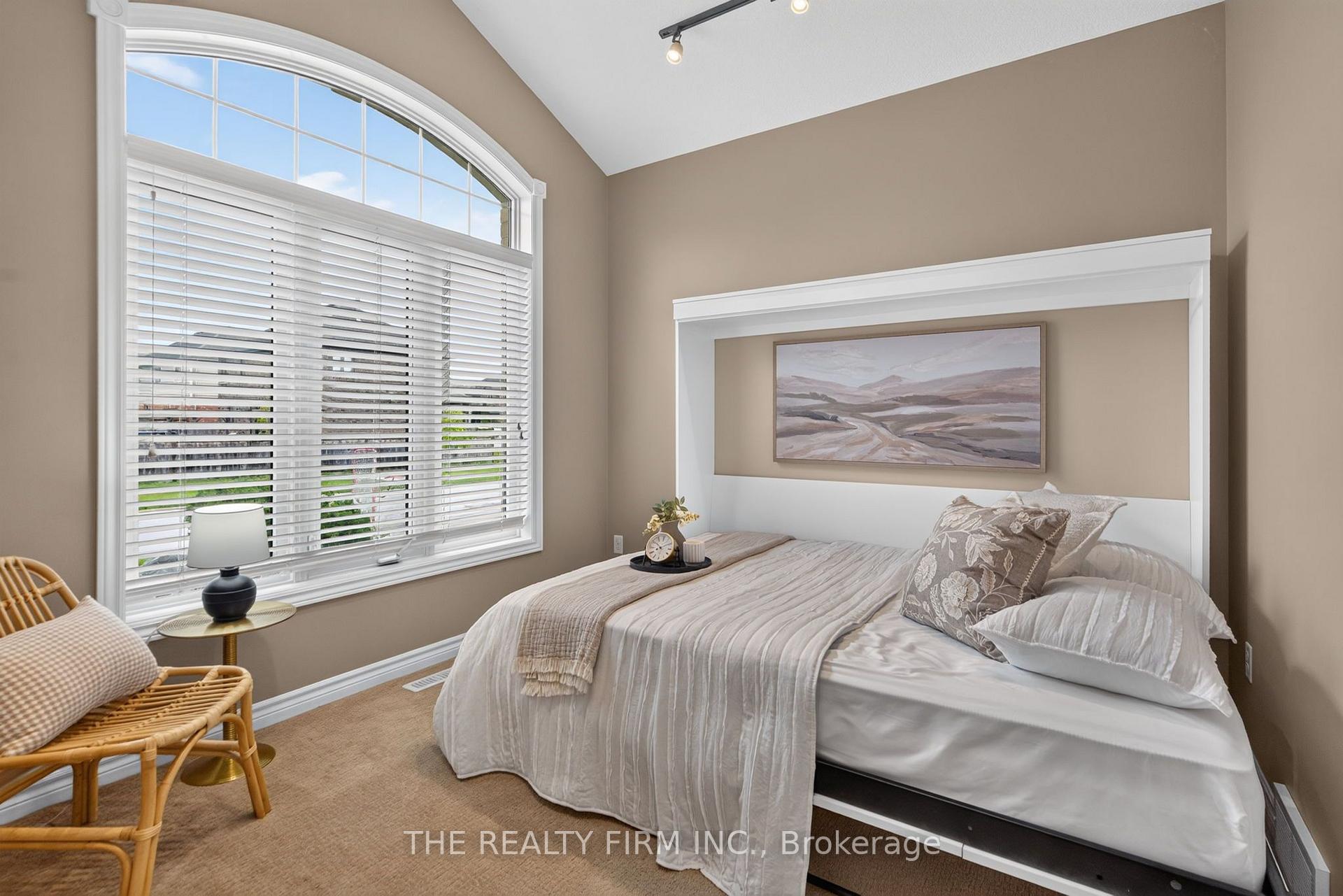 Photo 4 of 46 Ashwood Crescent, Middlesex Centre, Ilderton — HOMEH