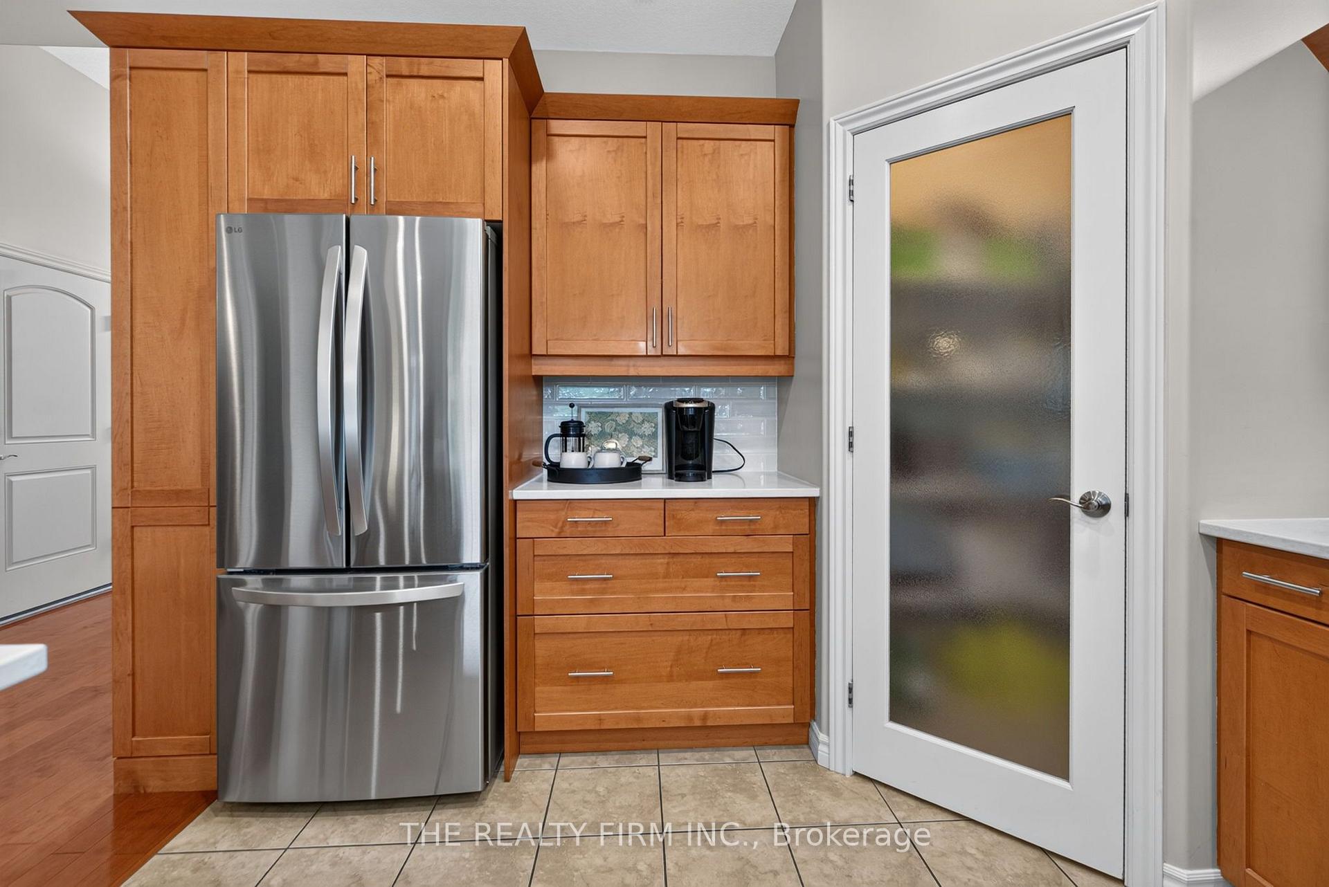 Photo 10 of 46 Ashwood Crescent, Middlesex Centre, Ilderton — HOMEH