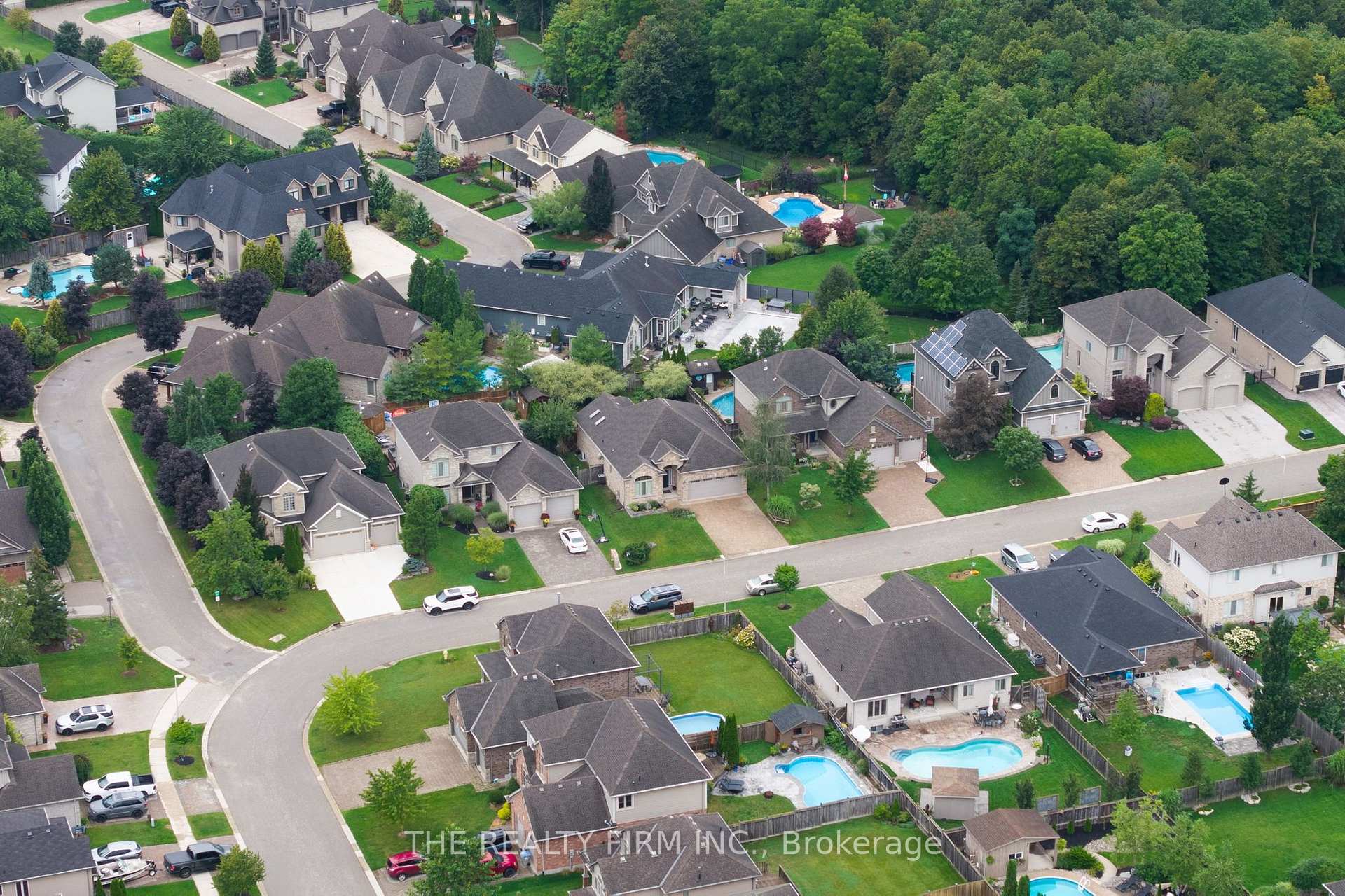 Photo 40 of 46 Ashwood Crescent, Middlesex Centre, Ilderton — HOMEH