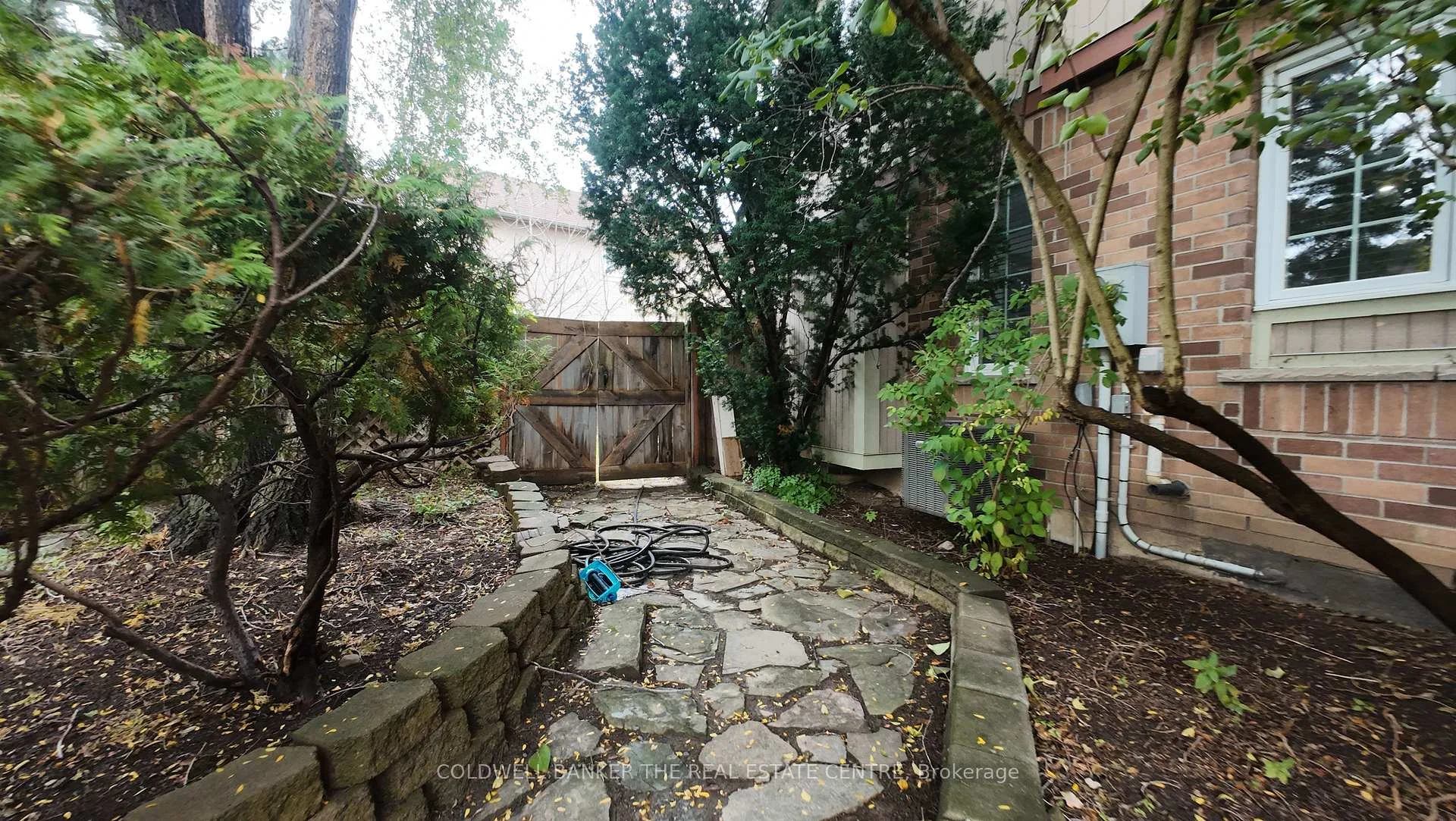Photo 12 of 5350 Bushelgrove Circle, Mississauga, Central Erin Mills — HOMEH