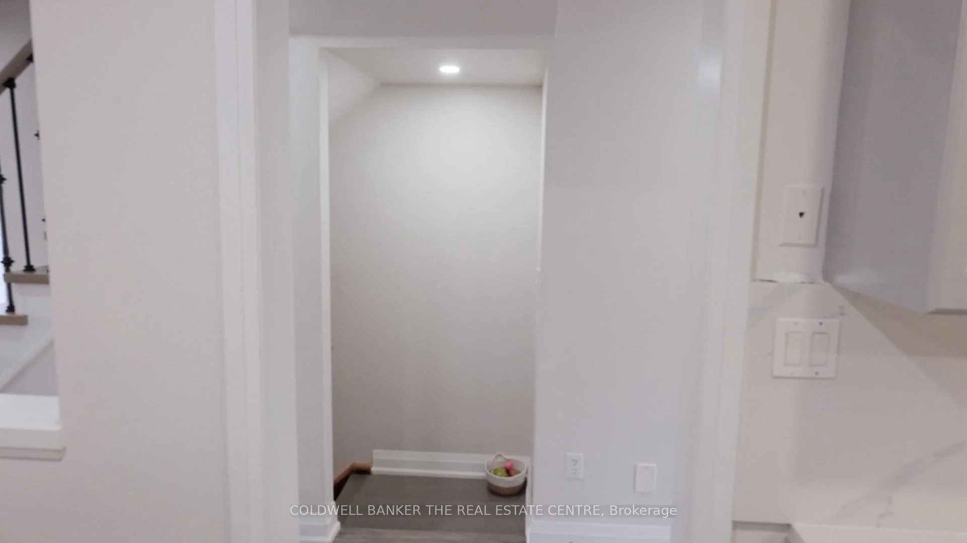 Photo 50 of 5350 Bushelgrove Circle, Mississauga, Central Erin Mills — HOMEH