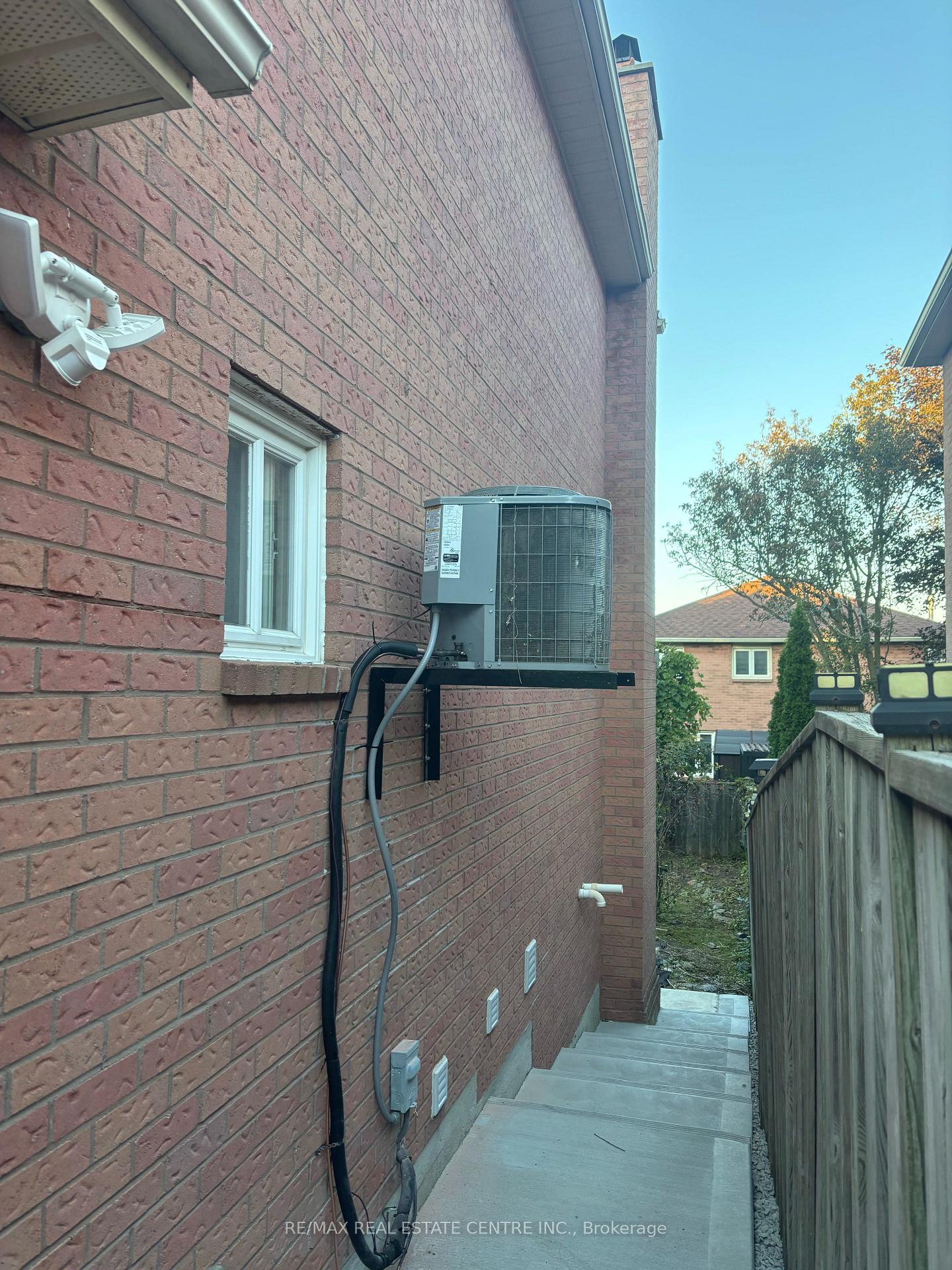Photo 16 of Unit basement, 15 Dagwell Crescent, Ajax, Central West — HOMEH