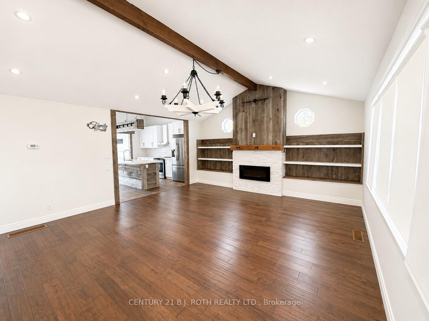Photo 3 of 288 River Road E, Wasaga Beach — HOMEH