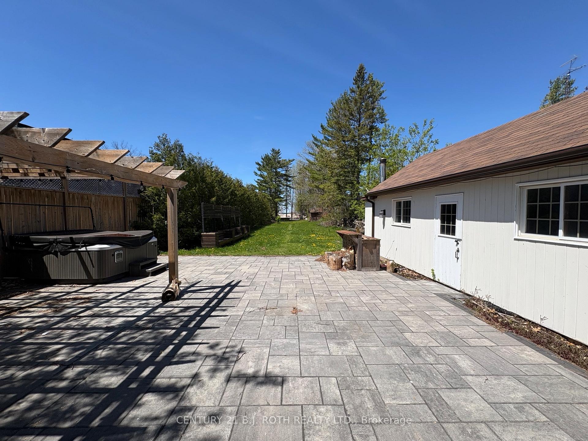 Photo 25 of 288 River Road E, Wasaga Beach — HOMEH