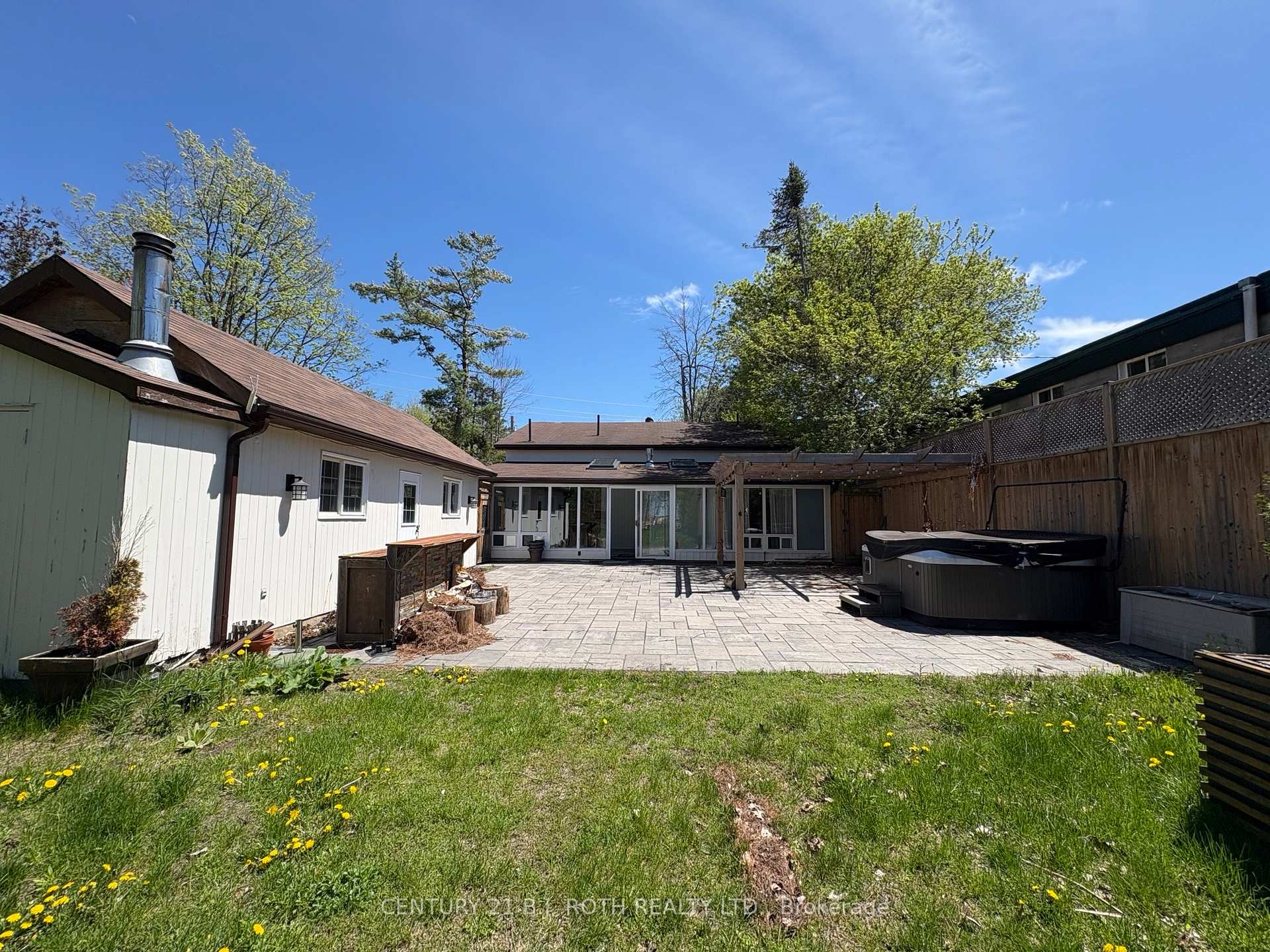 Photo 26 of 288 River Road E, Wasaga Beach — HOMEH