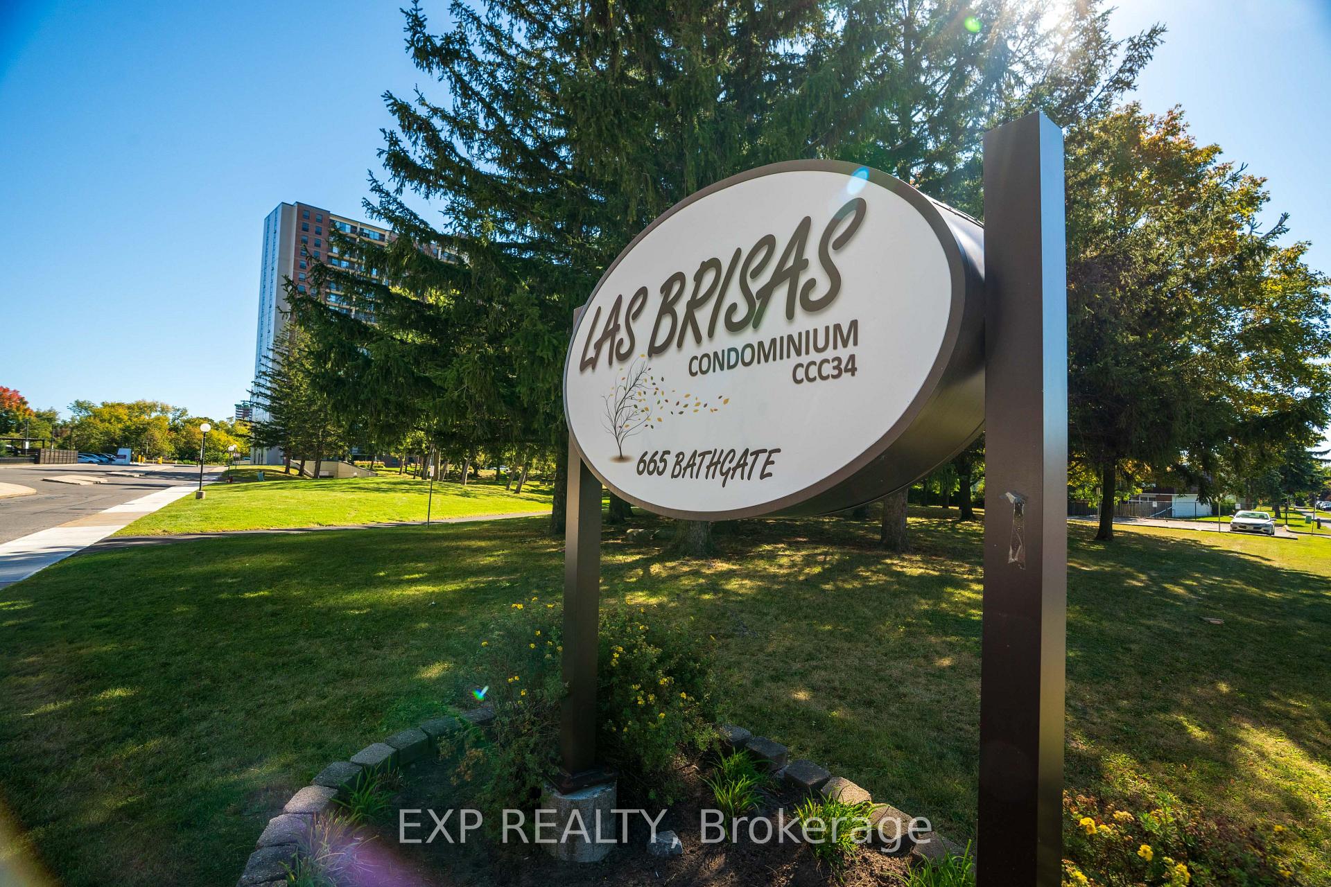 Photo 2 of Unit 404, 665 Bathgate Drive, Ottawa, Carson Meadows — HOMEH