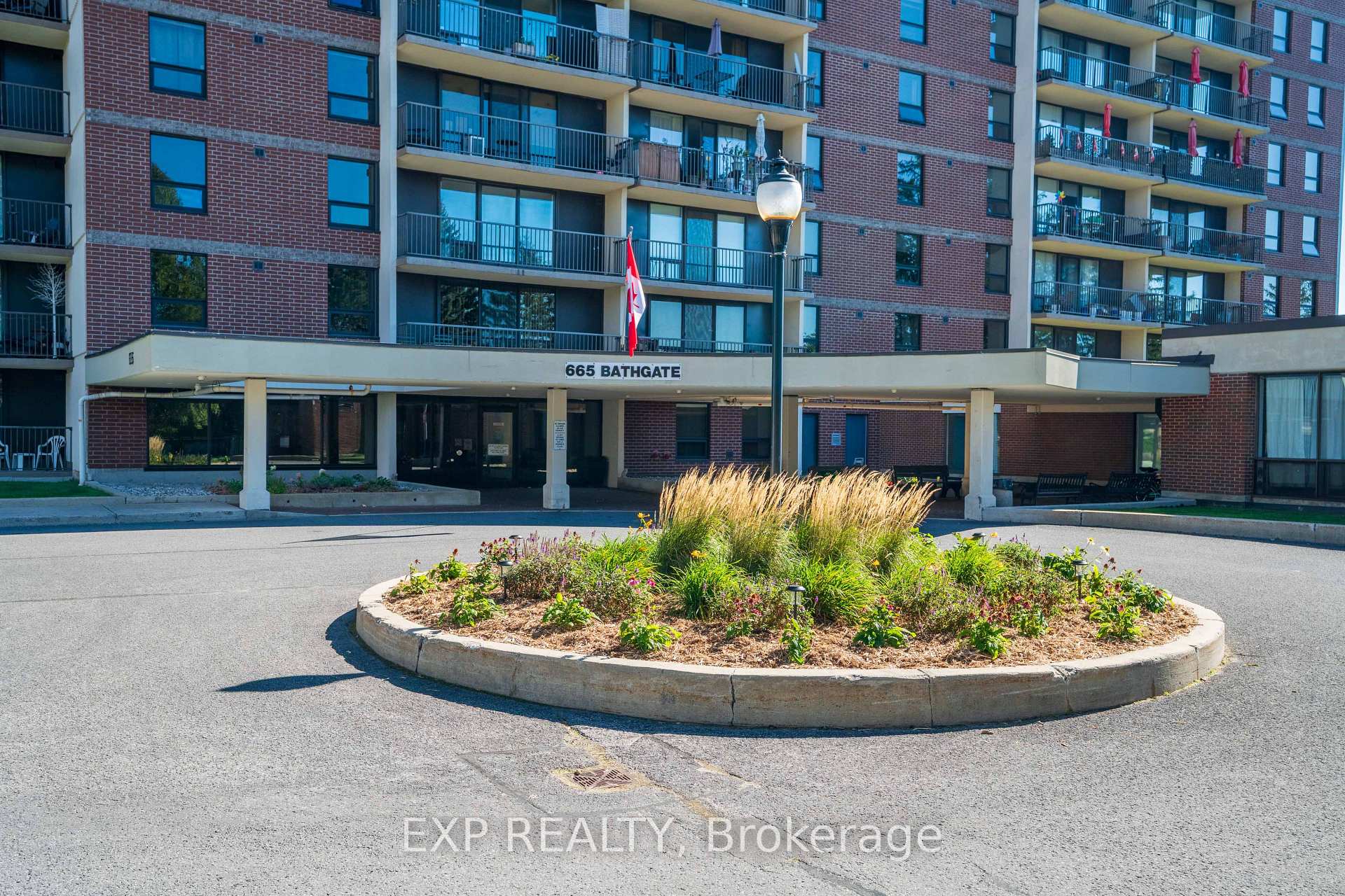 Photo 3 of Unit 404, 665 Bathgate Drive, Ottawa, Carson Meadows — HOMEH
