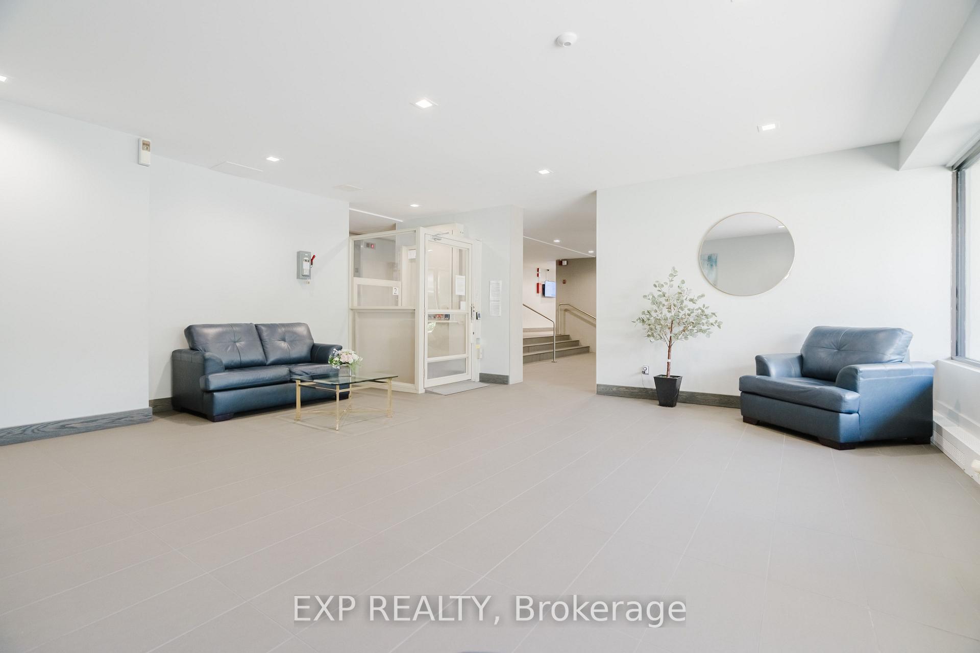Photo 5 of Unit 404, 665 Bathgate Drive, Ottawa, Carson Meadows — HOMEH
