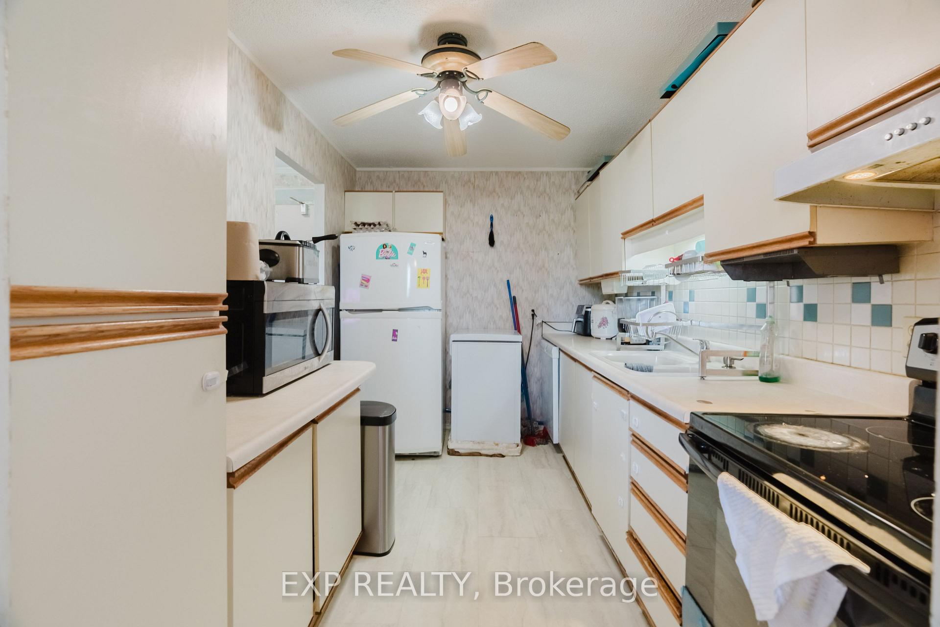 Photo 10 of Unit 404, 665 Bathgate Drive, Ottawa, Carson Meadows — HOMEH