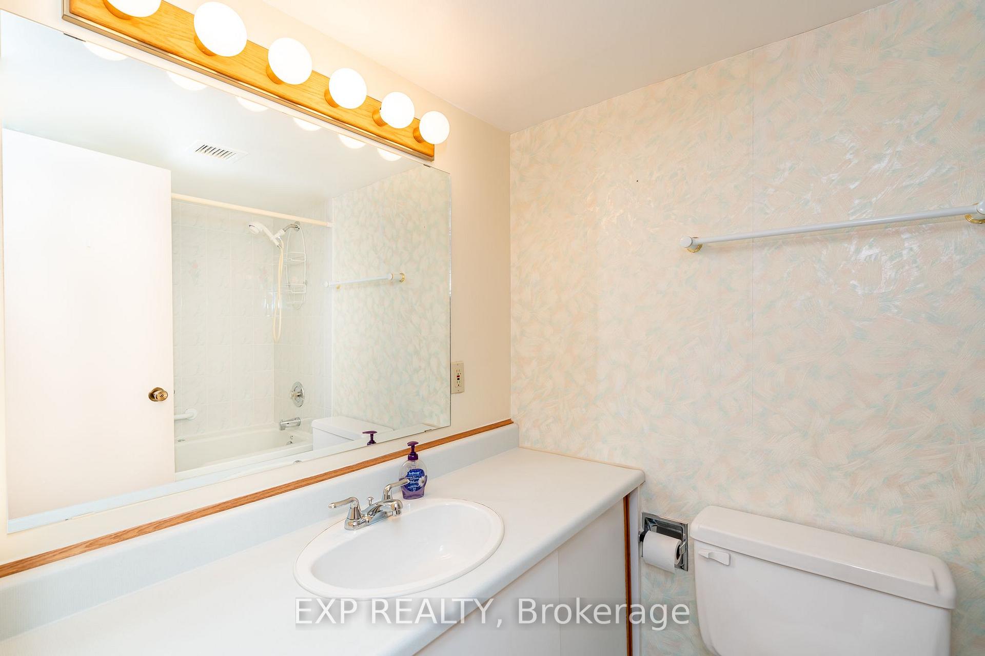 Photo 17 of Unit 404, 665 Bathgate Drive, Ottawa, Carson Meadows — HOMEH