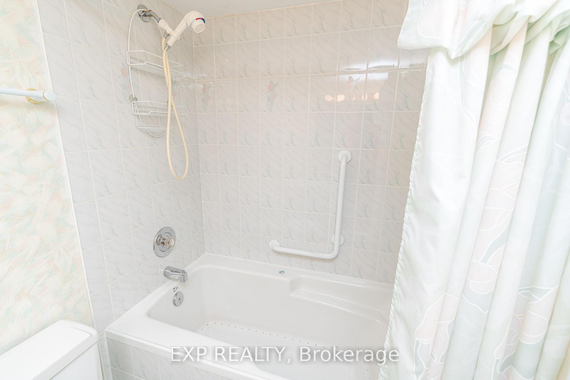 Photo 18 of Unit 404, 665 Bathgate Drive, Ottawa, Carson Meadows — HOMEH